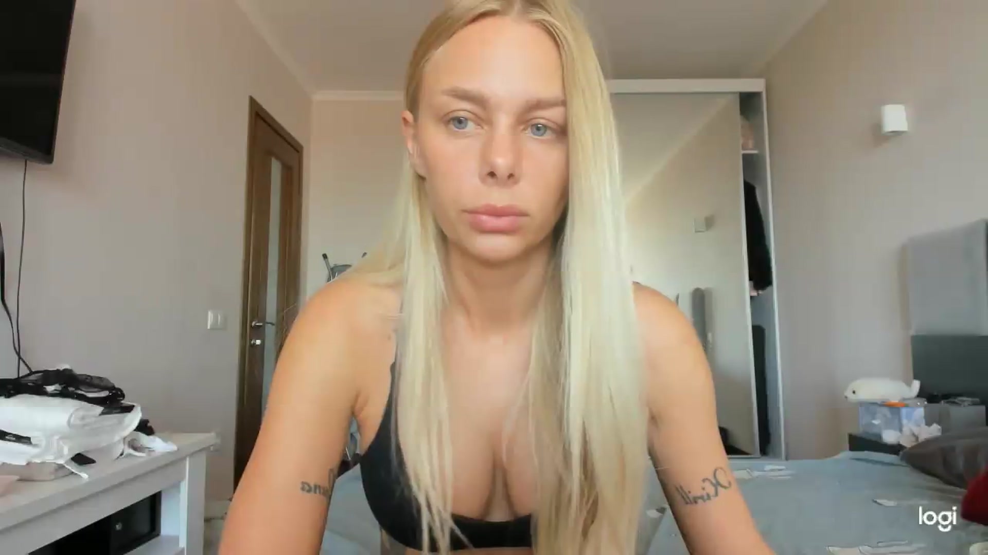 Gallery image thumbnail from Librarys_bb's myfreecams stream on, 08/10/2026, 10:31 image 14 of 20