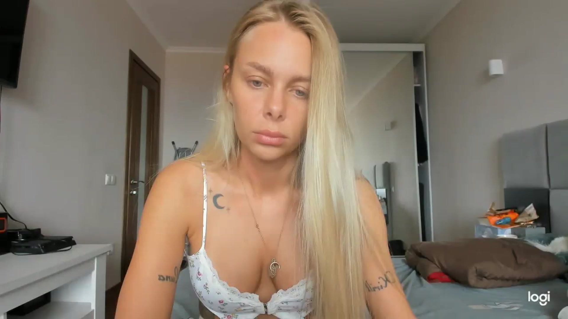 Gallery image thumbnail from Librarys_bb's myfreecams stream on, 08/12/2026, 11:24 image 5 of 20