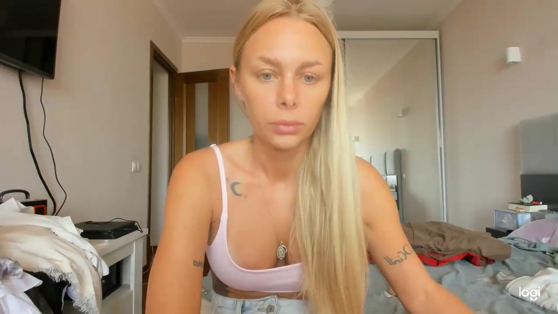 Gallery image thumbnail from Librarys_bb's myfreecams stream on, 09/02/2026, 10:07 image 5 of 20