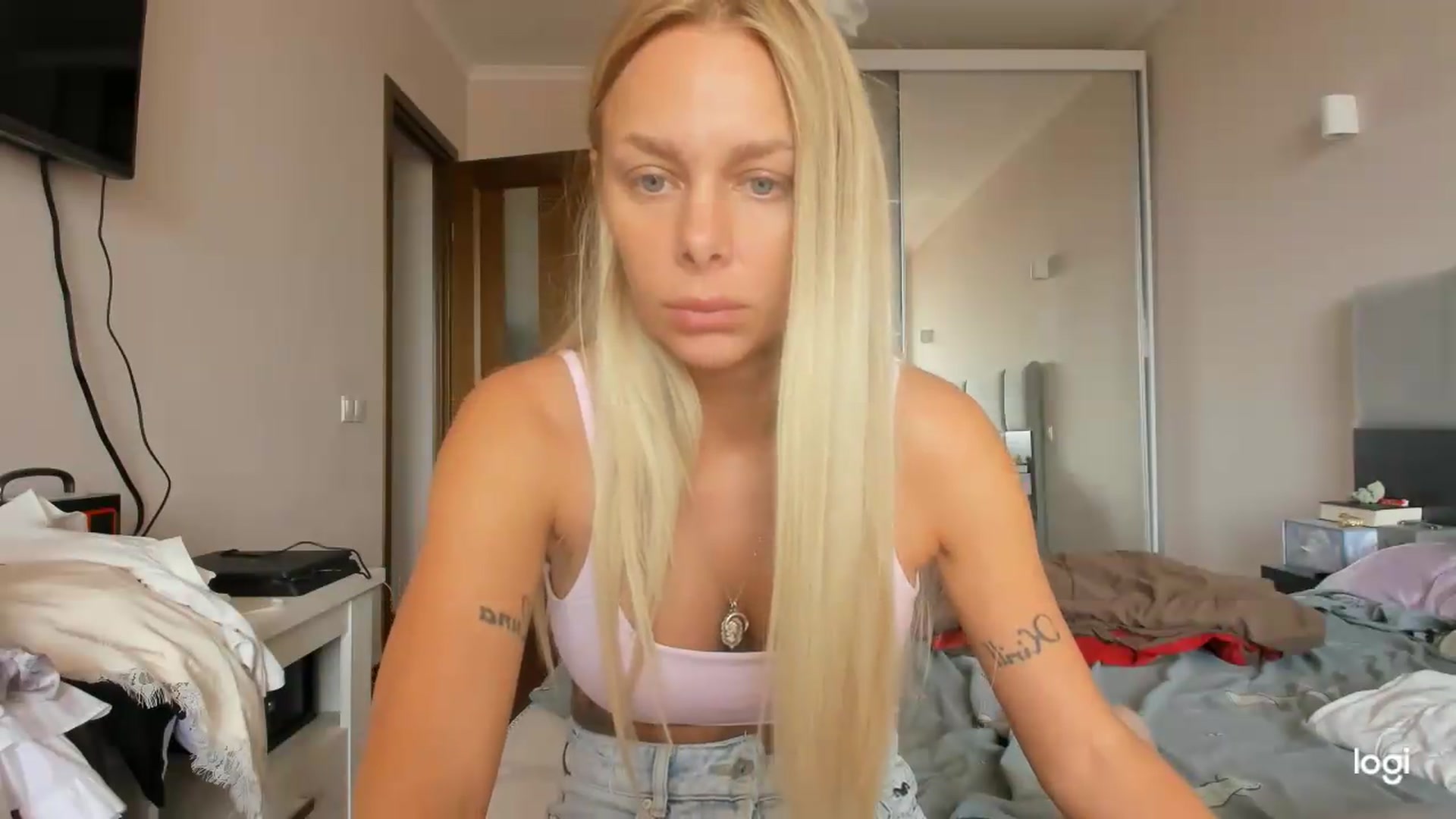 Gallery image thumbnail from Librarys_bb's myfreecams stream on, 09/02/2026, 10:59 image 13 of 20