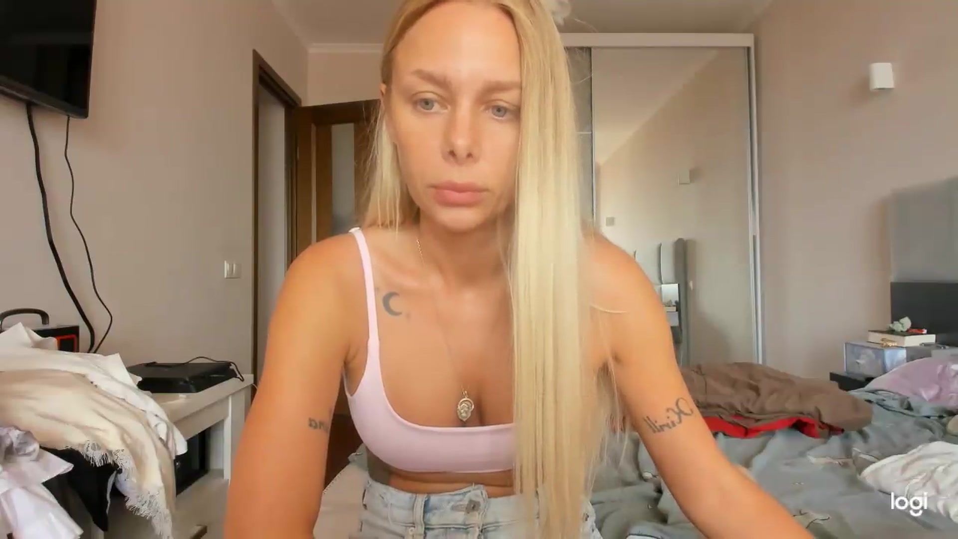 Gallery image thumbnail from Librarys_bb's myfreecams stream on, 09/02/2026, 10:59 image 8 of 20