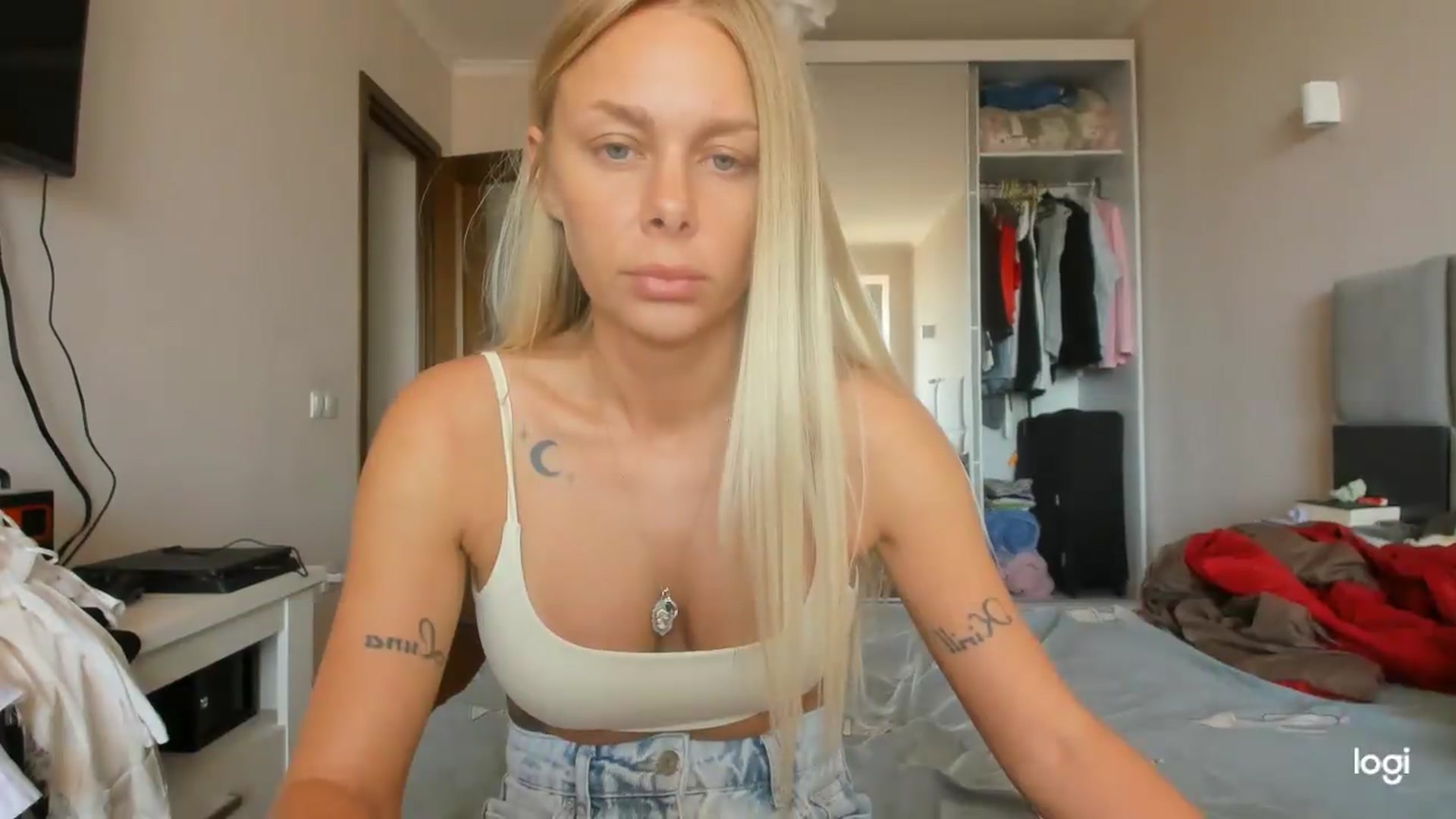 Gallery image thumbnail from Librarys_bb's myfreecams stream on, 09/03/2026, 10:09 image 12 of 20