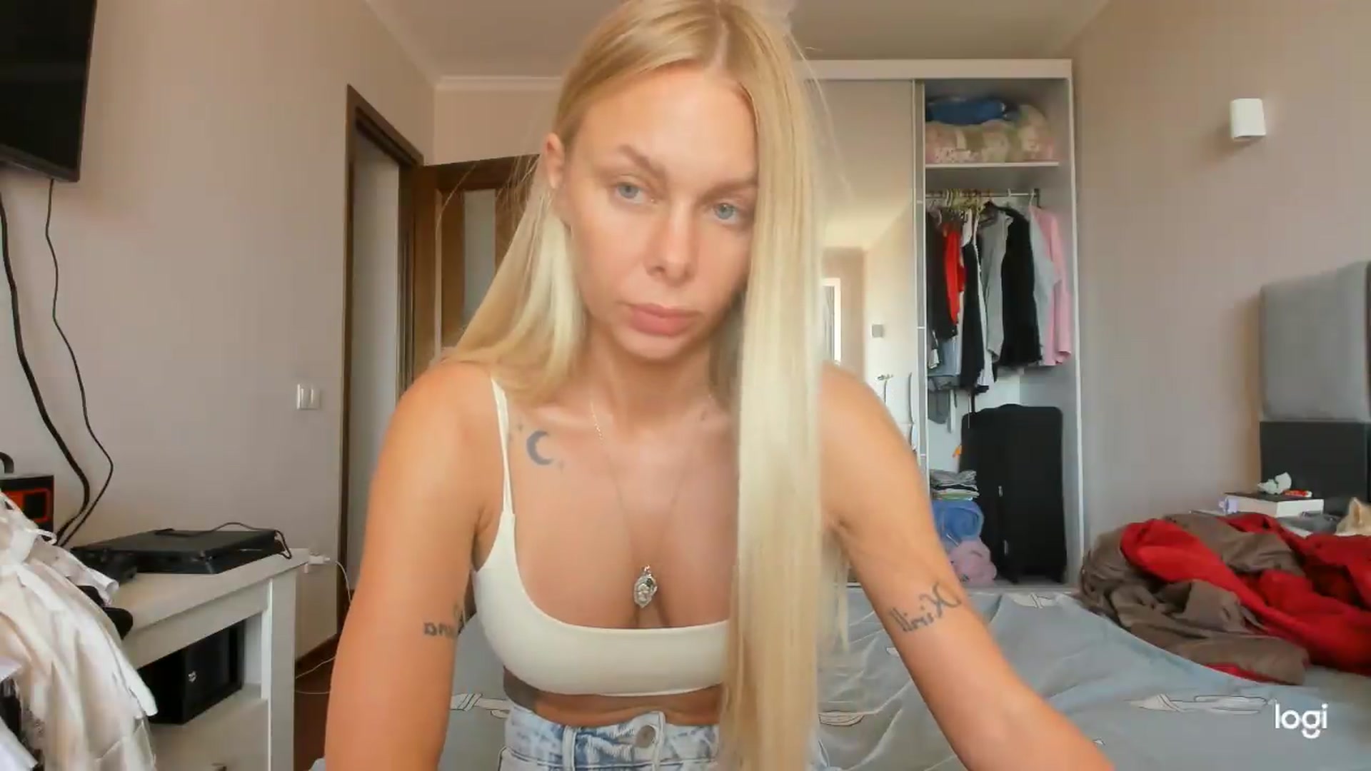 Gallery image thumbnail from Librarys_bb's myfreecams stream on, 09/03/2026, 10:09 image 18 of 20