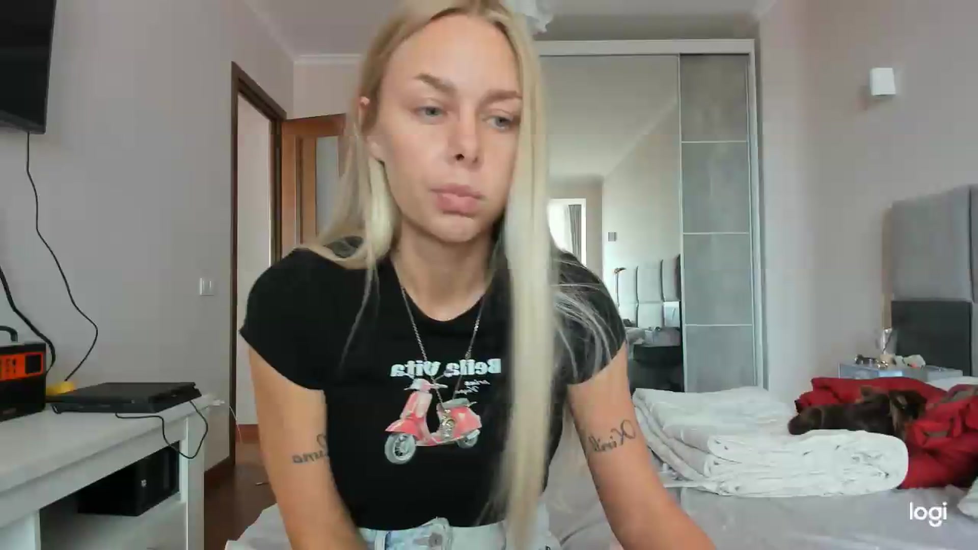 Gallery image thumbnail from Librarys_bb's myfreecams stream on, 09/10/2026, 08:51 image 5 of 20