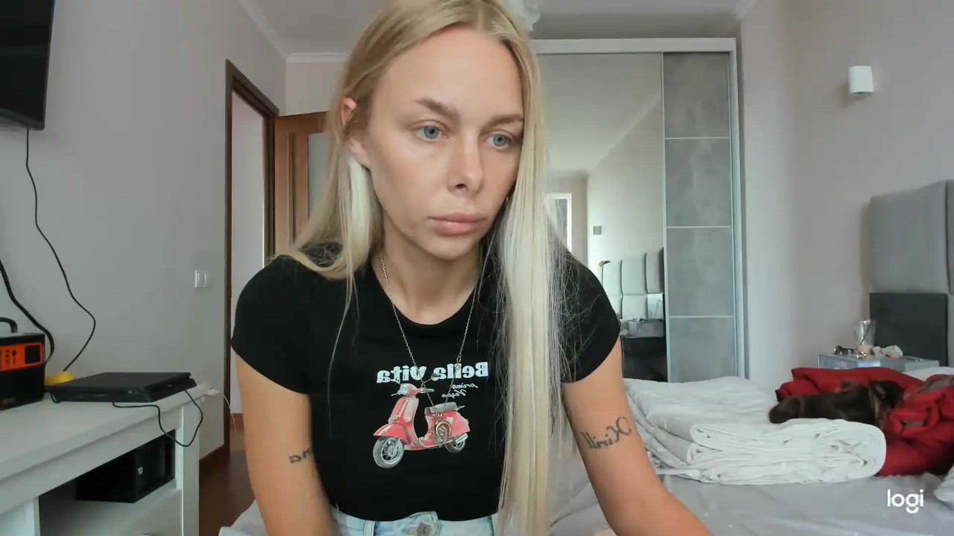 Gallery image thumbnail from Librarys_bb's myfreecams stream on, 09/10/2026, 08:51 image 6 of 20