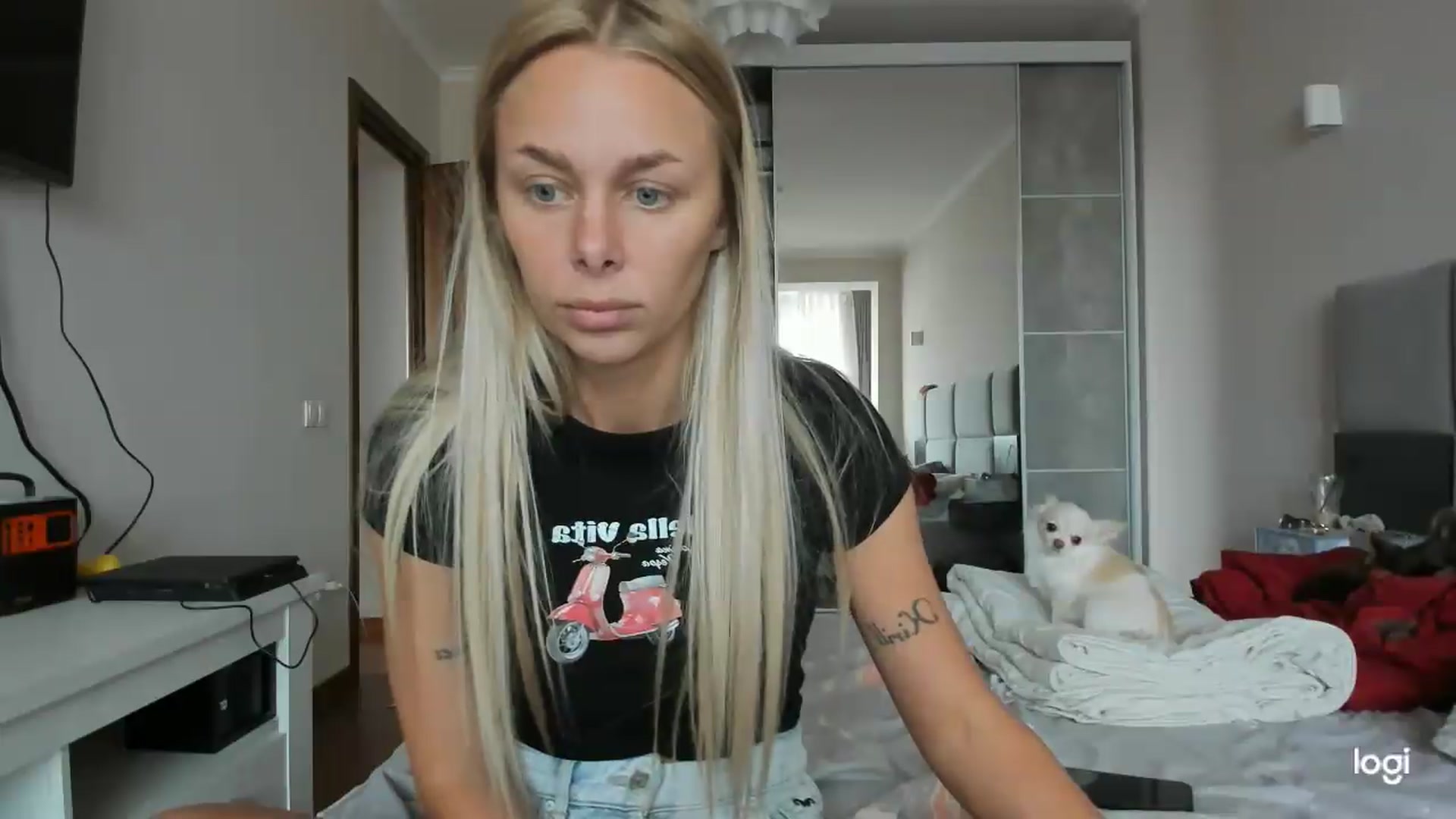 Gallery image thumbnail from Librarys_bb's myfreecams stream on, 09/10/2026, 08:51 image 18 of 20