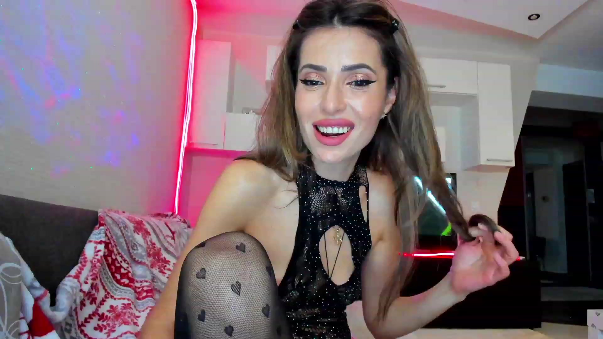 Gallery image thumbnail from LickAndStick_'s myfreecams stream on, 04/24/2023, 22:58 image 13 of 20