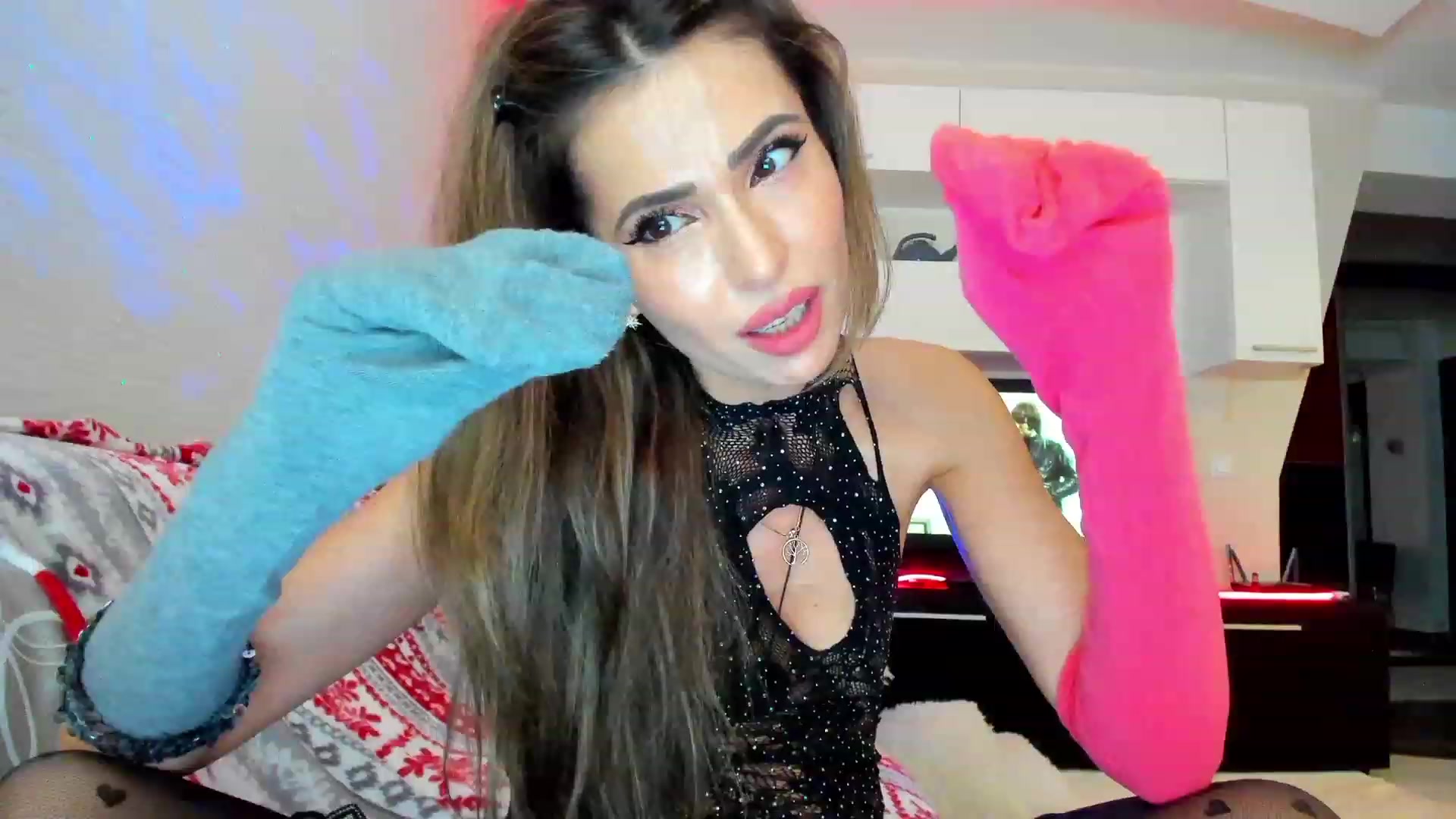 Gallery image thumbnail from LickAndStick_'s myfreecams stream on, 04/24/2023, 22:58 image 19 of 20