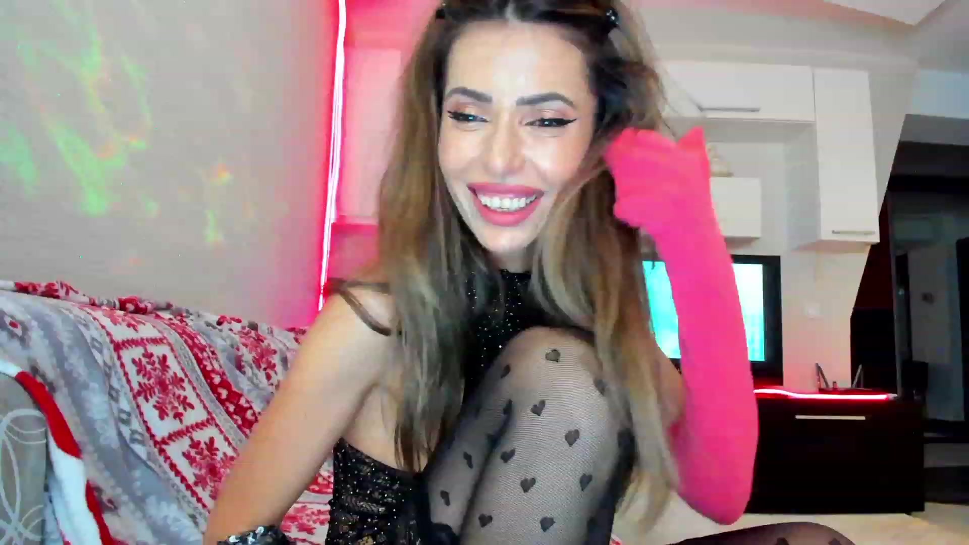 Gallery image thumbnail from LickAndStick_'s myfreecams stream on, 04/24/2023, 22:58 image 17 of 20