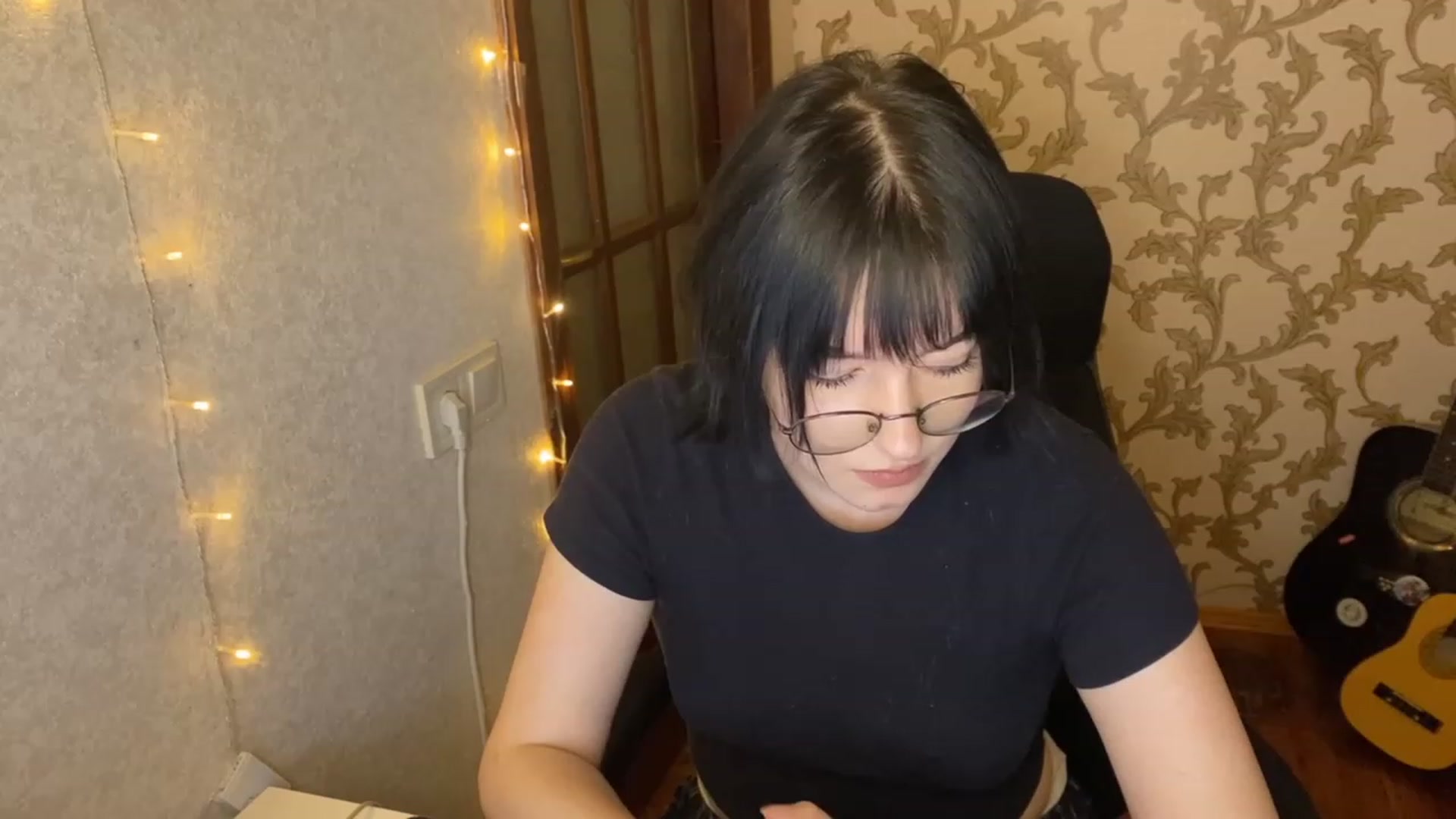 Gallery image thumbnail from Licorice_Alia's myfreecams stream on, 12/30/2022, 19:12 image 5 of 20