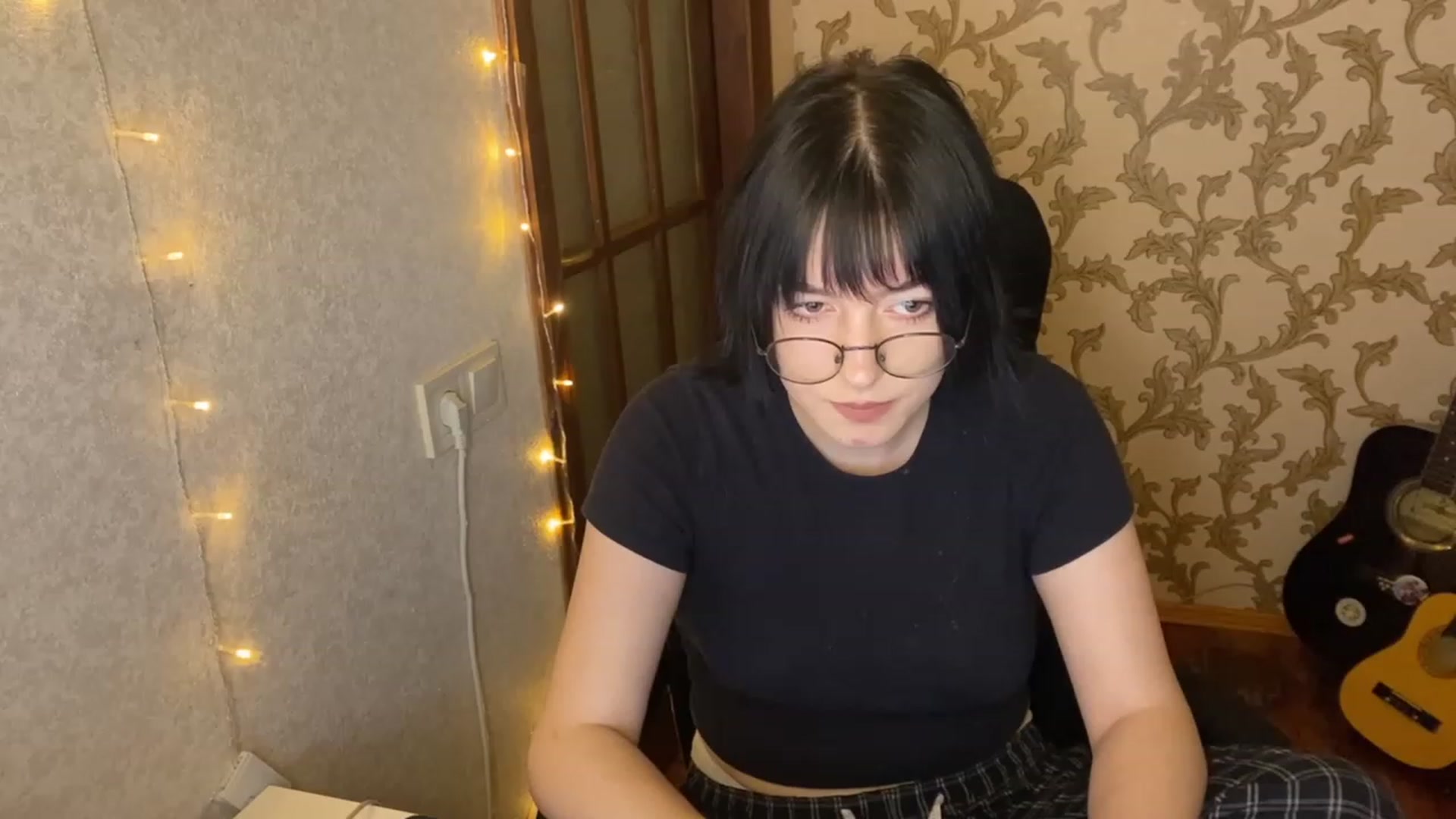 Gallery image thumbnail from Licorice_Alia's myfreecams stream on, 12/30/2022, 19:12 image 3 of 20