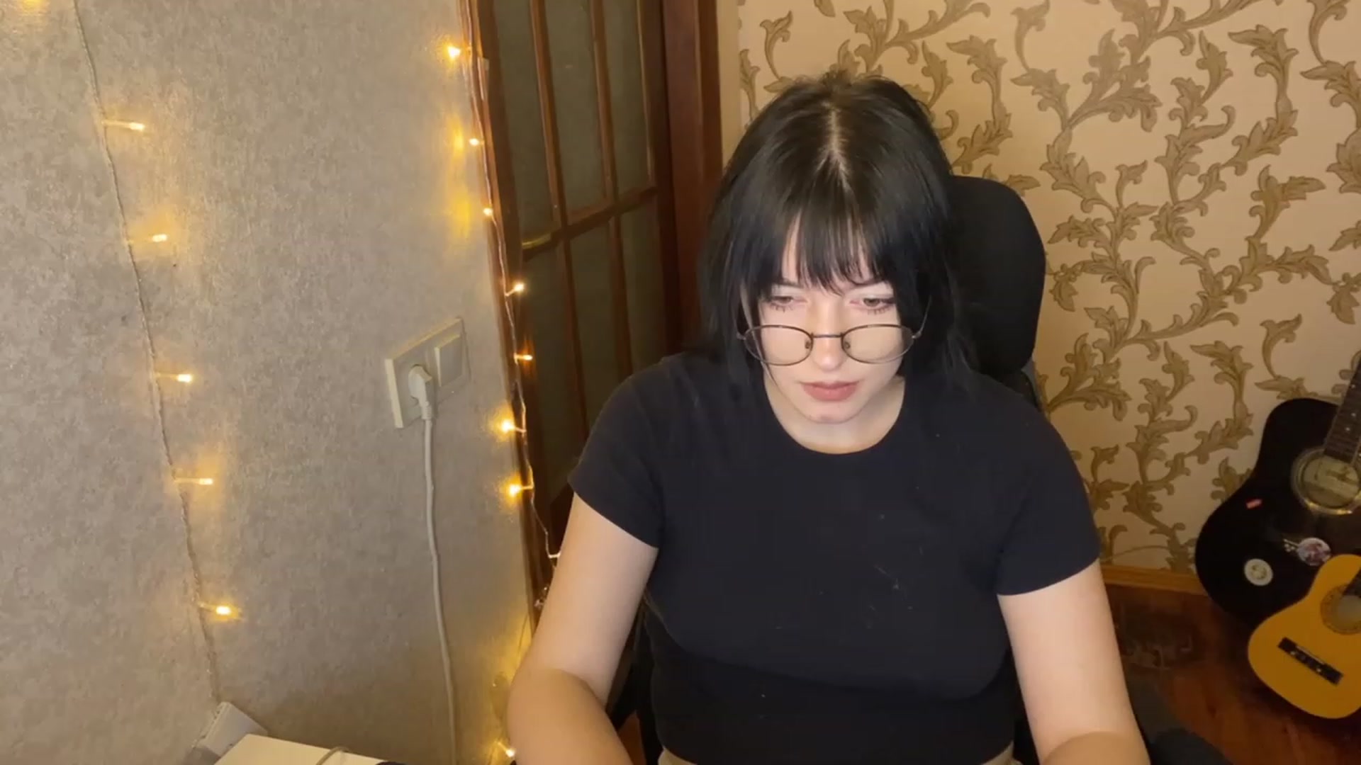 Gallery image thumbnail from Licorice_Alia's myfreecams stream on, 12/30/2022, 19:12 image 15 of 20