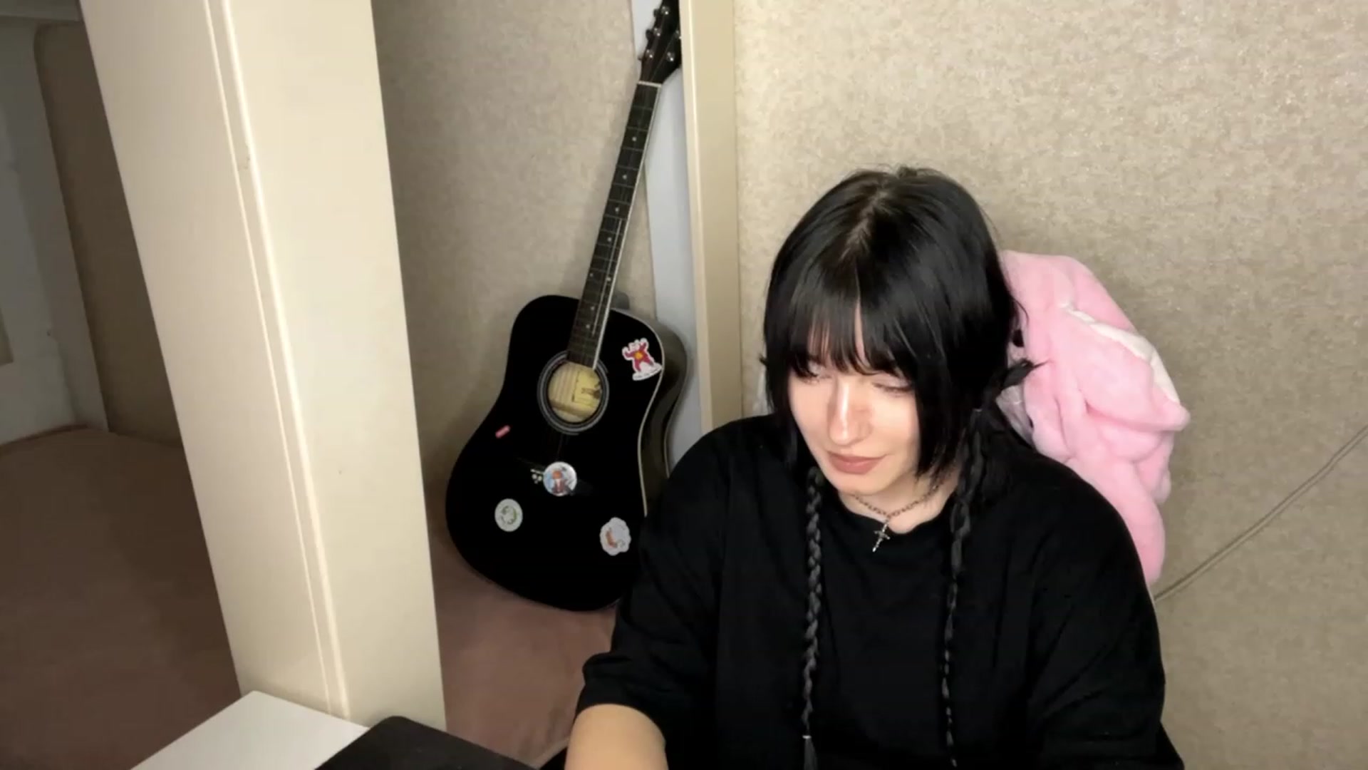 Gallery image thumbnail from Licorice_Alia's myfreecams stream on, 01/18/2023, 16:47 image 14 of 20