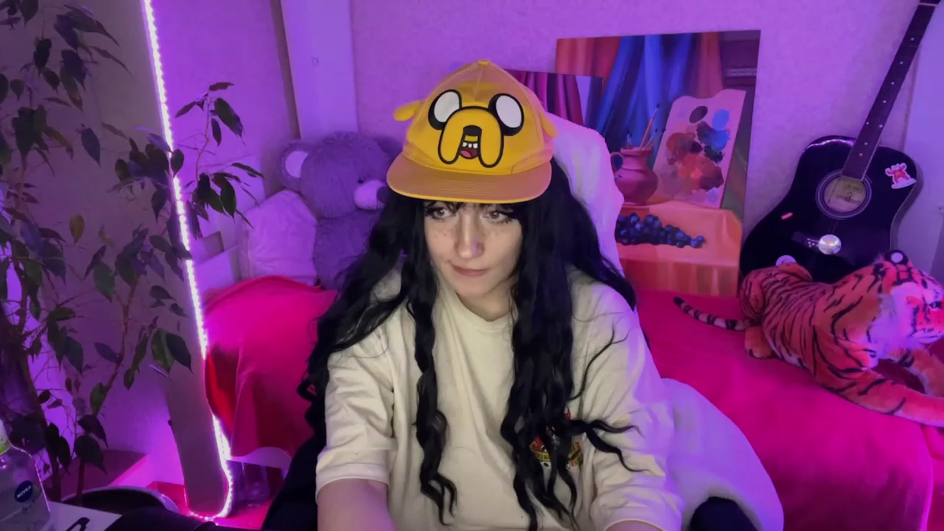Gallery image thumbnail from Licorice_Alia's myfreecams stream on, 02/04/2023, 02:45 image 15 of 20
