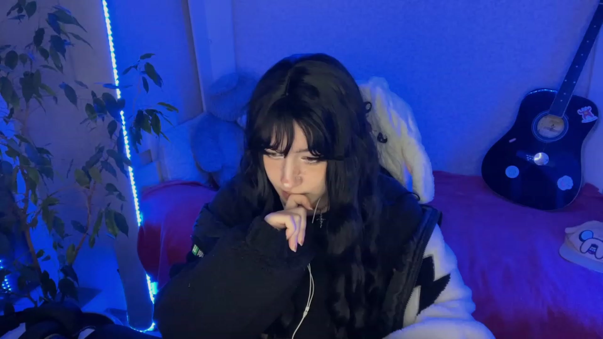 Gallery image thumbnail from Licorice_Alia's myfreecams stream on, 02/04/2023, 23:47 image 18 of 20