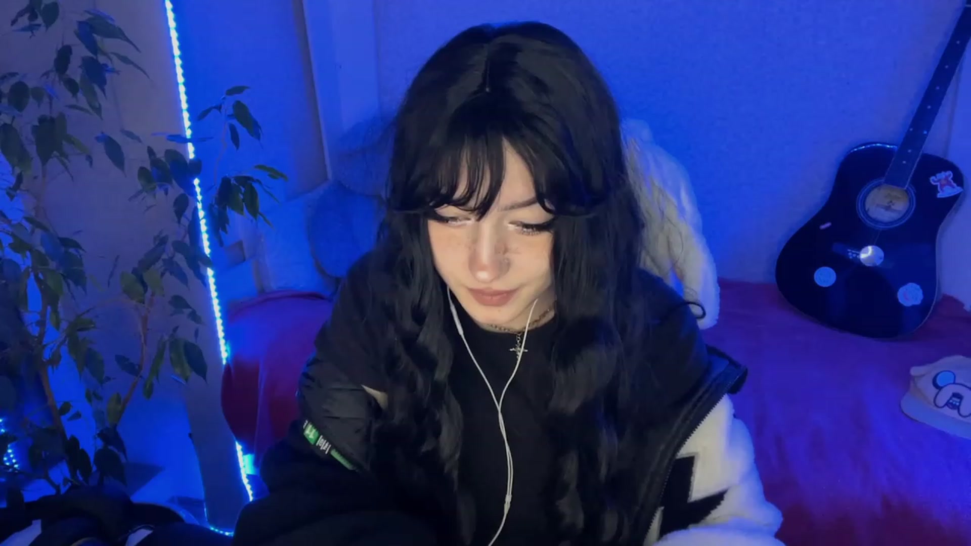 Gallery image thumbnail from Licorice_Alia's myfreecams stream on, 02/04/2023, 23:47 image 2 of 20