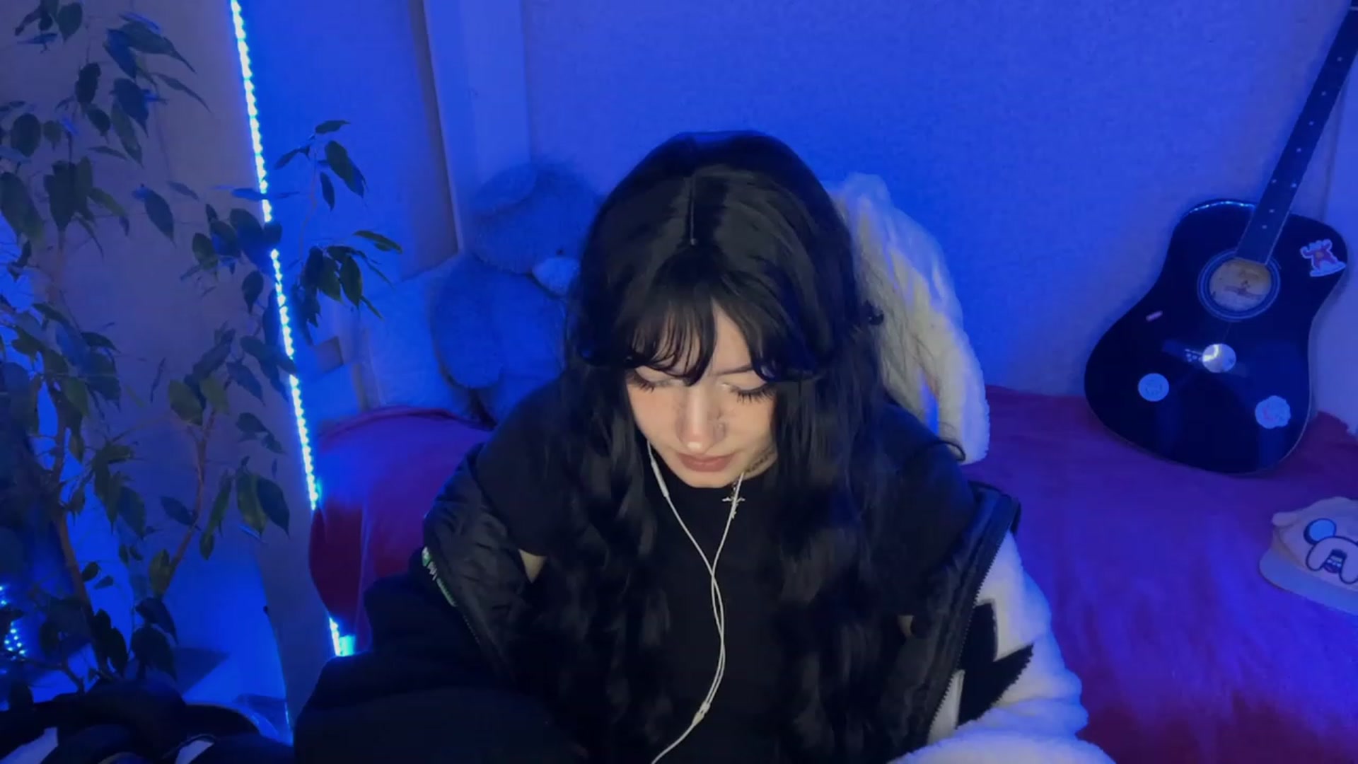 Gallery image thumbnail from Licorice_Alia's myfreecams stream on, 02/04/2023, 23:47 image 10 of 20