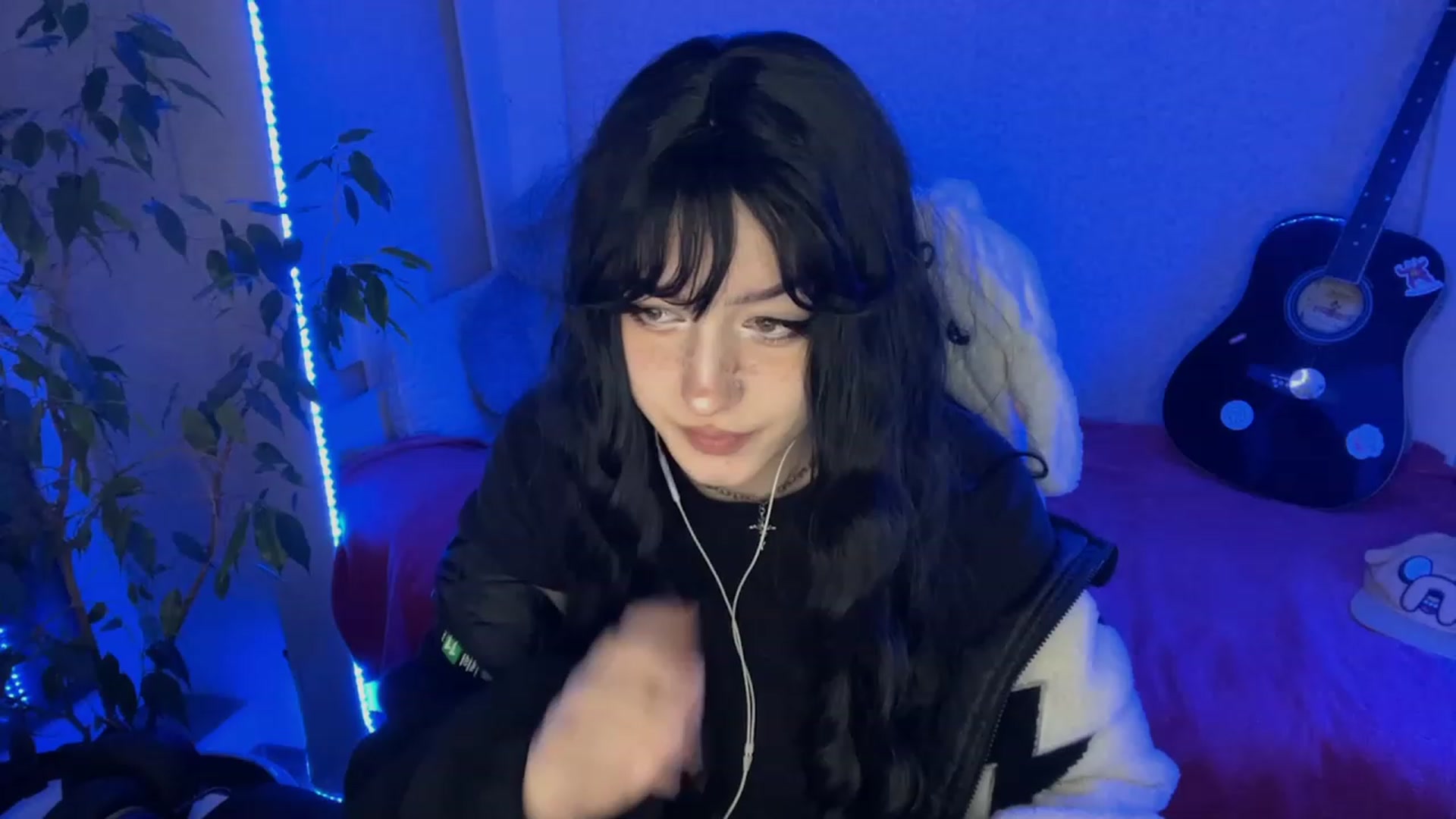 Gallery image thumbnail from Licorice_Alia's myfreecams stream on, 02/04/2023, 23:47 image 1 of 20