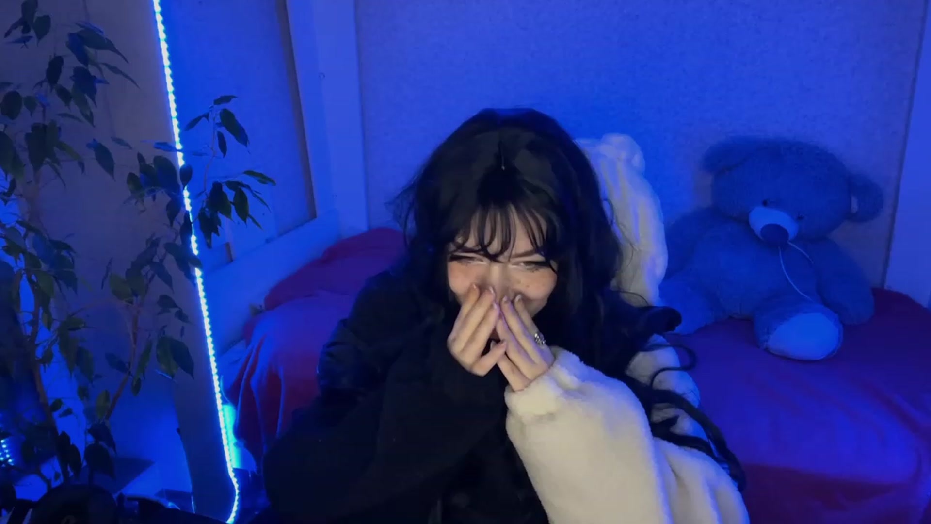 Gallery image thumbnail from Licorice_Alia's myfreecams stream on, 02/05/2023, 22:25 image 6 of 20