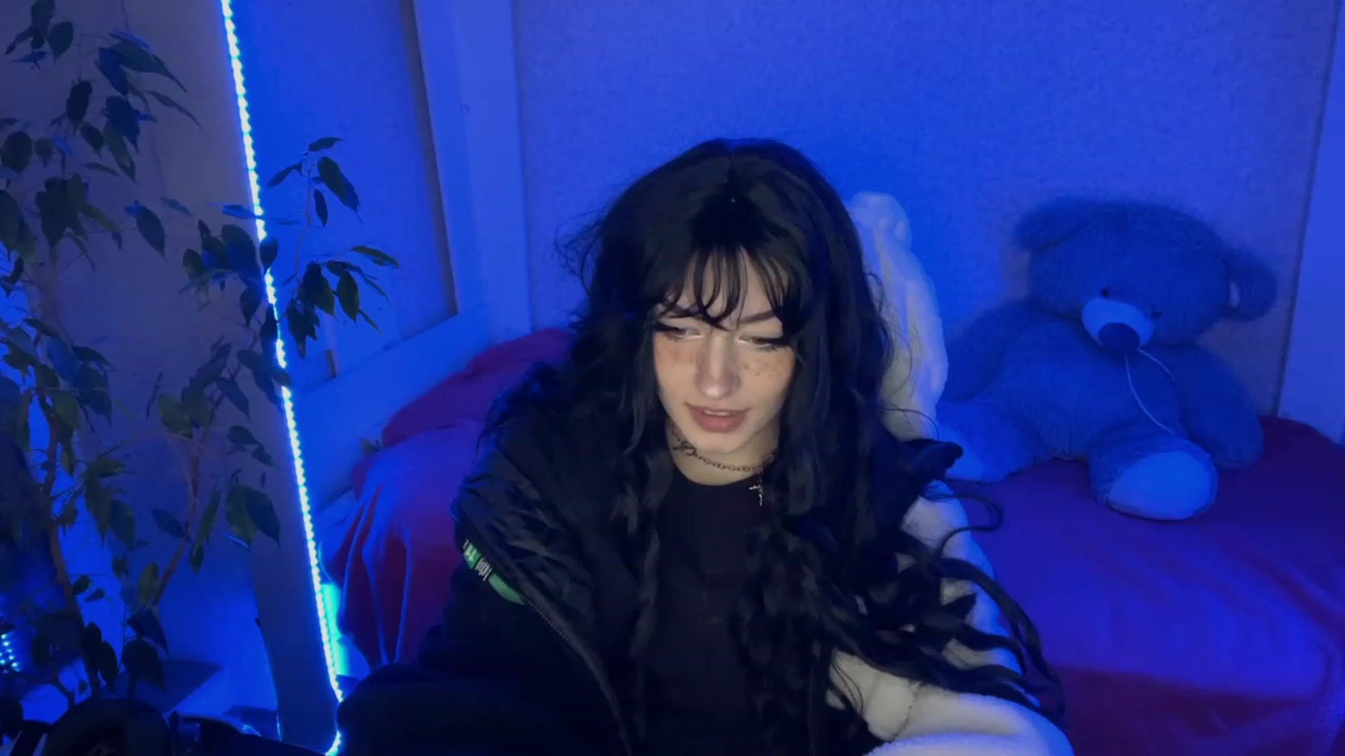 Gallery image thumbnail from Licorice_Alia's myfreecams stream on, 02/05/2023, 22:25 image 7 of 20