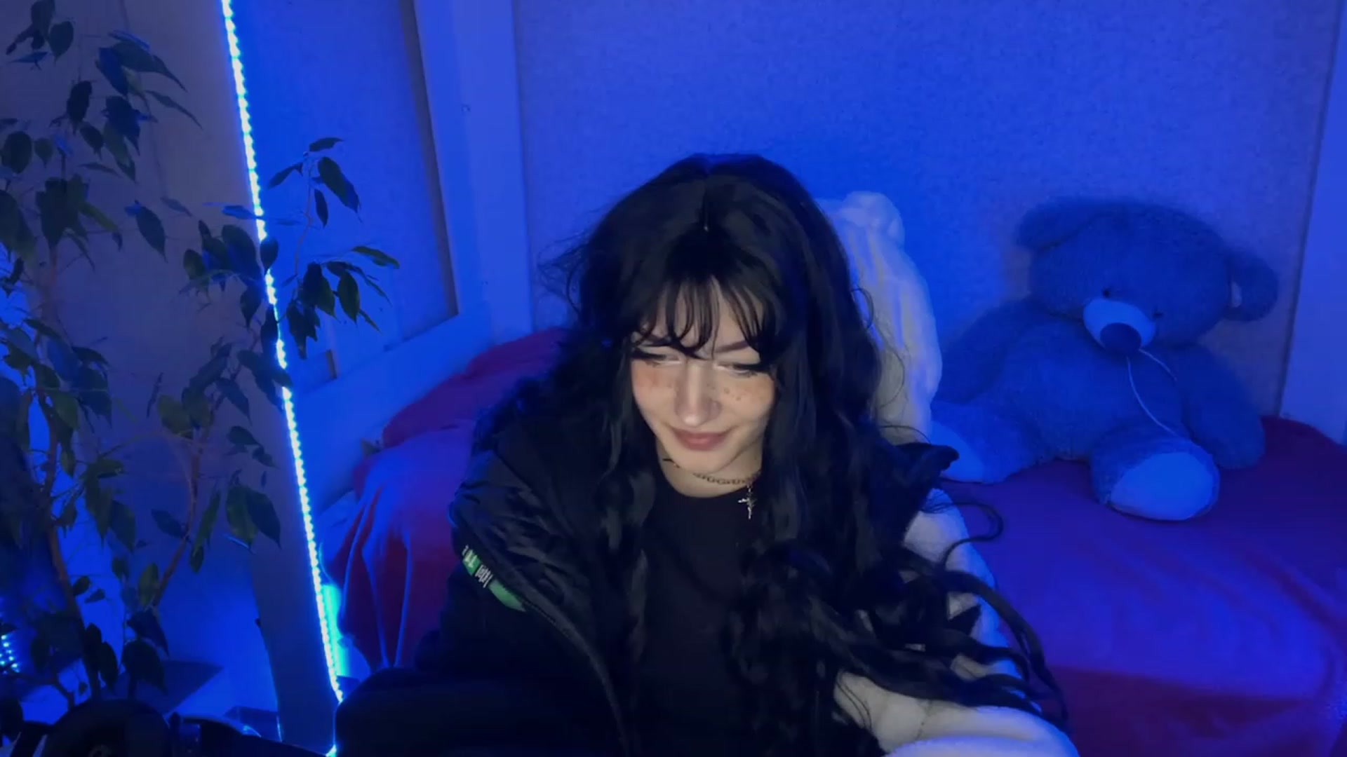 Gallery image thumbnail from Licorice_Alia's myfreecams stream on, 02/05/2023, 22:25 image 8 of 20