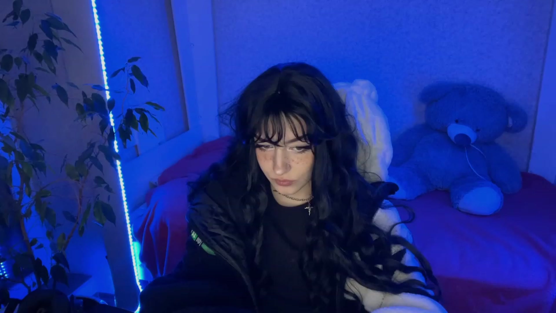 Gallery image thumbnail from Licorice_Alia's myfreecams stream on, 02/05/2023, 22:25 image 9 of 20