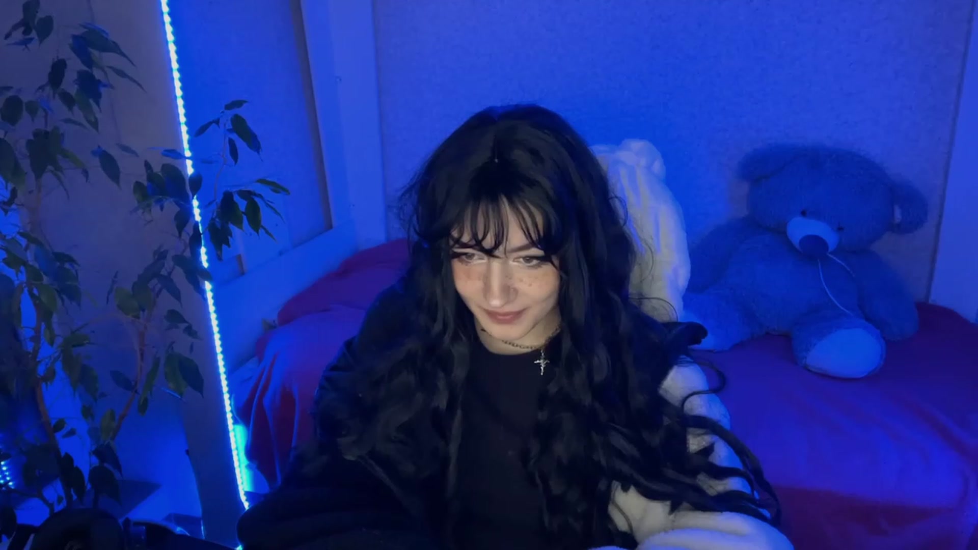 Gallery image thumbnail from Licorice_Alia's myfreecams stream on, 02/05/2023, 22:25 image 4 of 20