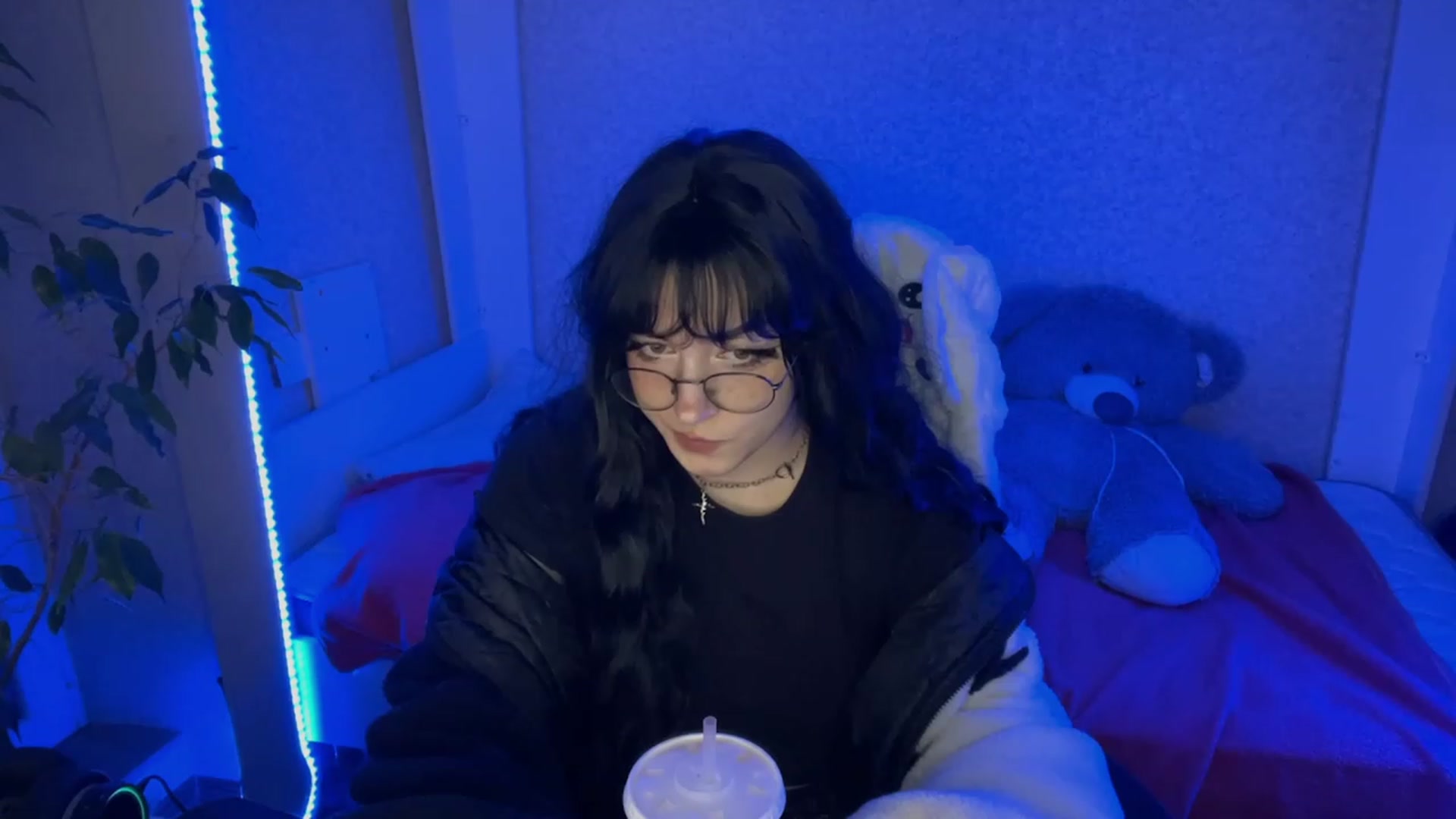 Gallery image thumbnail from Licorice_Alia's myfreecams stream on, 02/08/2023, 24:56 image 18 of 20