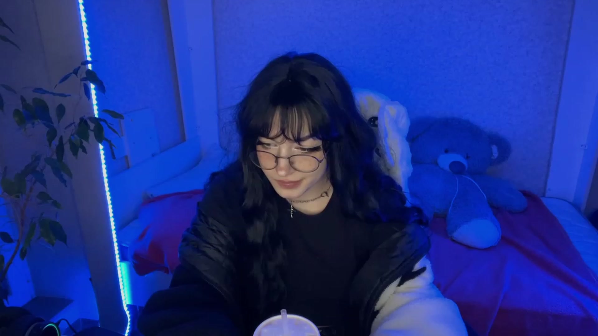 Gallery image thumbnail from Licorice_Alia's myfreecams stream on, 02/08/2023, 24:56 image 7 of 20