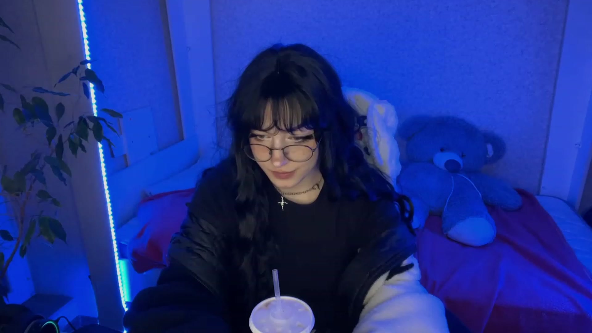 Gallery image thumbnail from Licorice_Alia's myfreecams stream on, 02/08/2023, 24:56 image 2 of 20