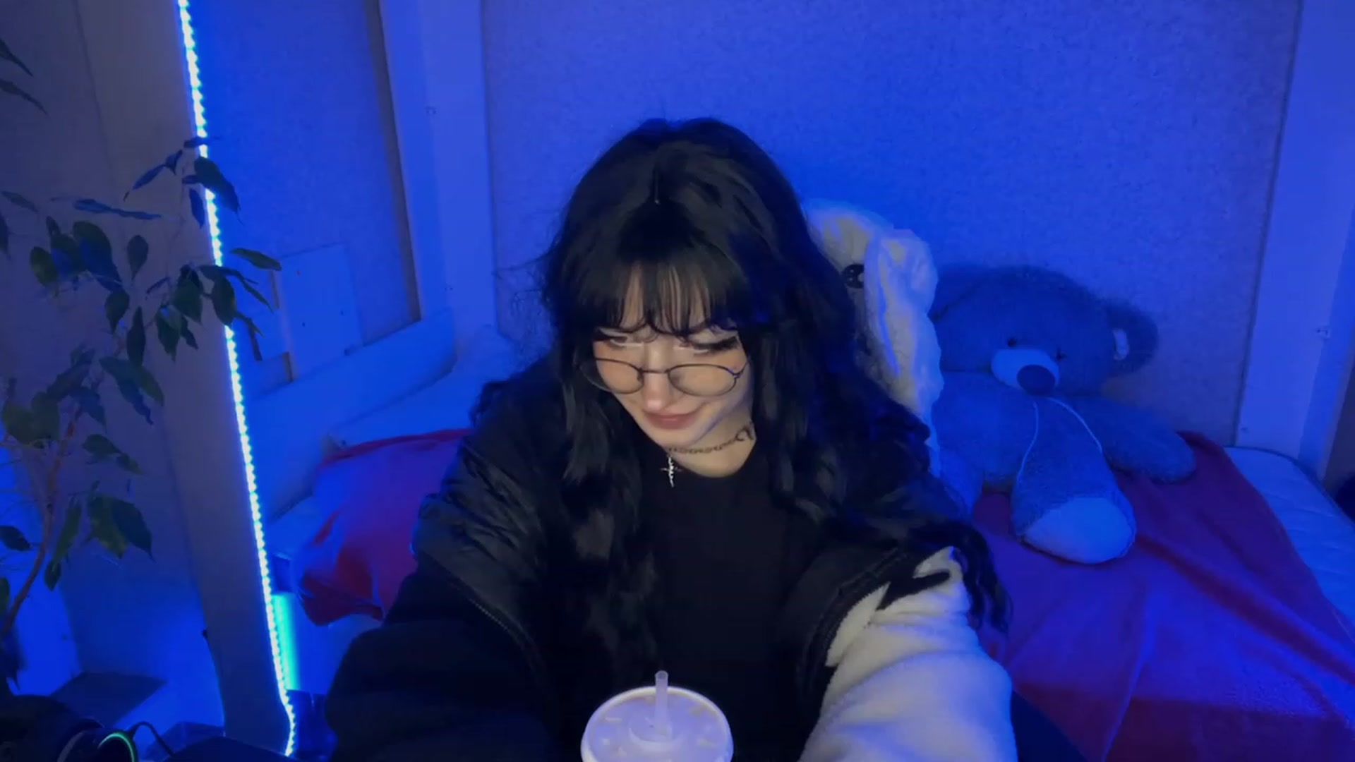 Gallery image thumbnail from Licorice_Alia's myfreecams stream on, 02/08/2023, 24:56 image 14 of 20
