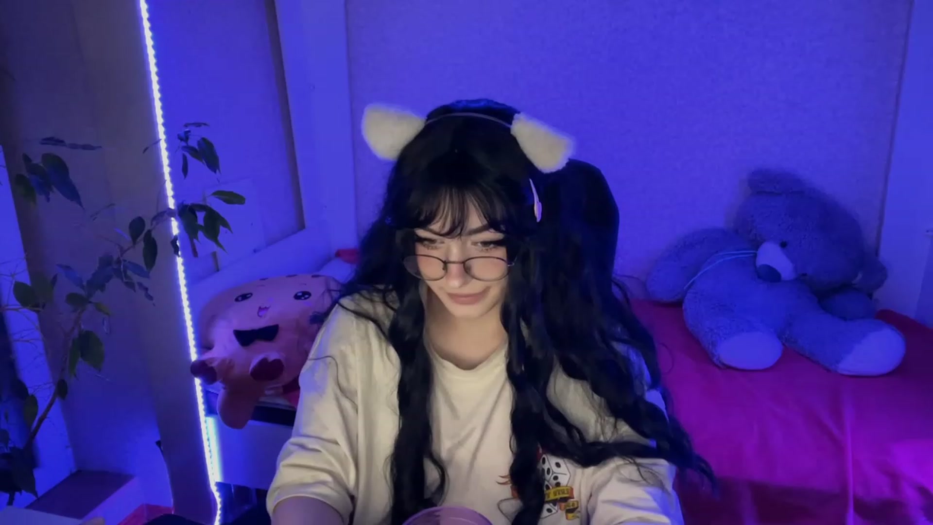 Gallery image thumbnail from Licorice_Alia's myfreecams stream on, 02/15/2023, 01:37 image 13 of 20