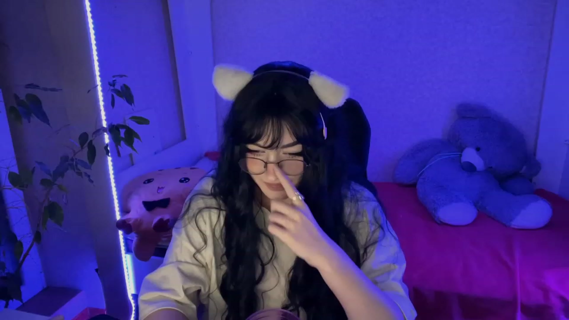Gallery image thumbnail from Licorice_Alia's myfreecams stream on, 02/15/2023, 01:37 image 7 of 20