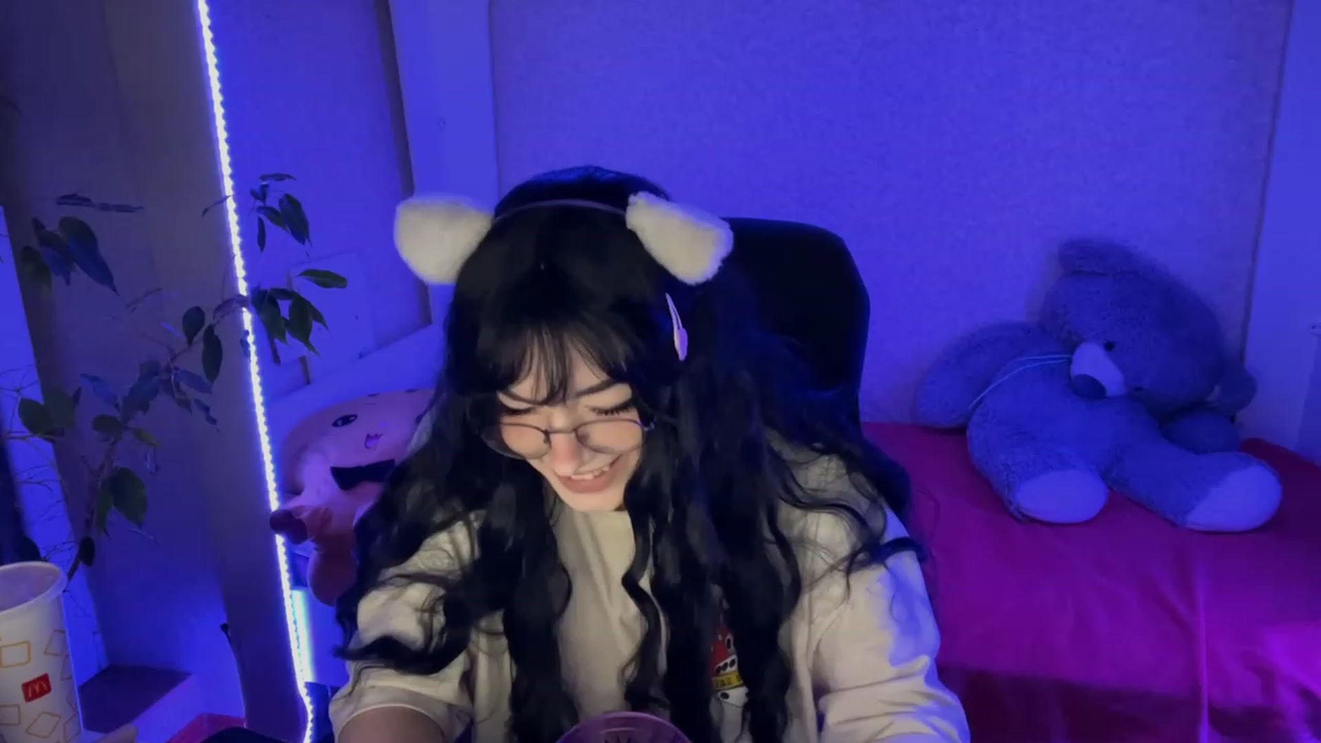 Gallery image thumbnail from Licorice_Alia's myfreecams stream on, 02/15/2023, 01:37 image 4 of 20