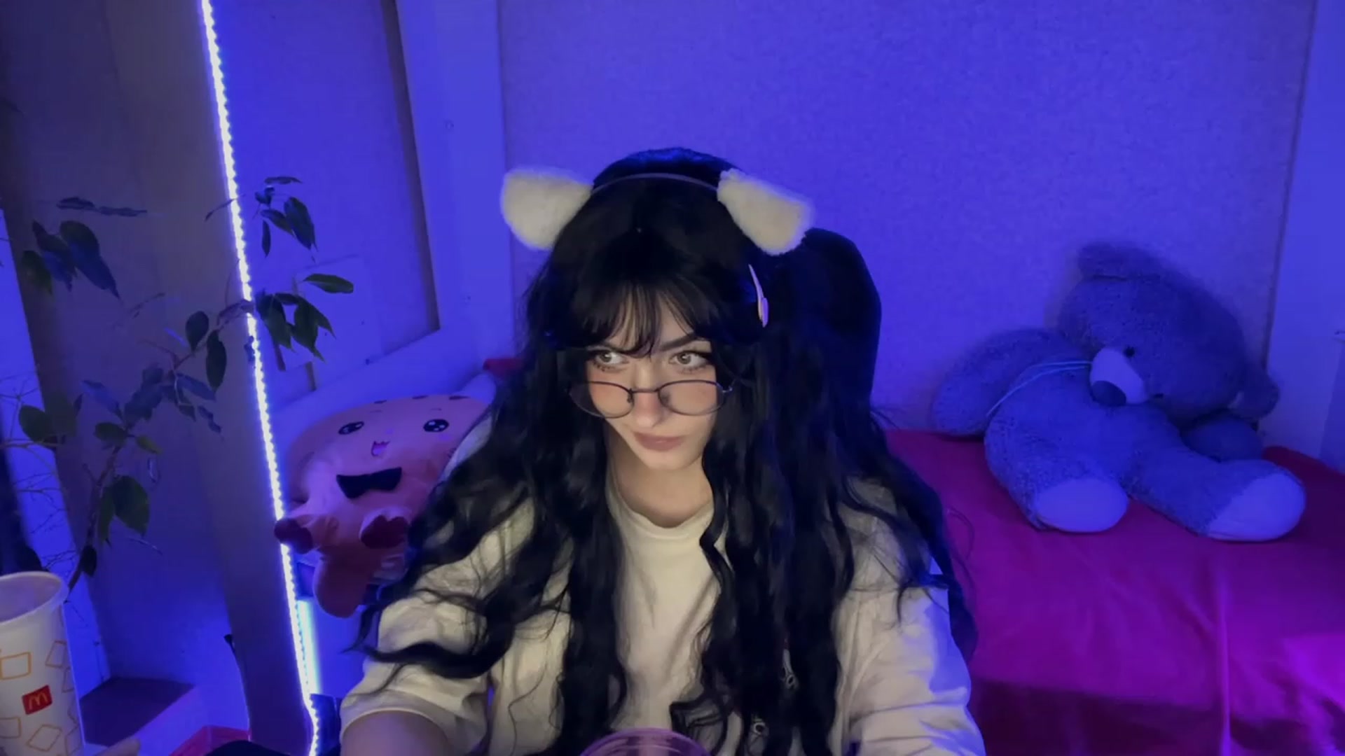 Gallery image thumbnail from Licorice_Alia's myfreecams stream on, 02/15/2023, 01:37 image 6 of 20