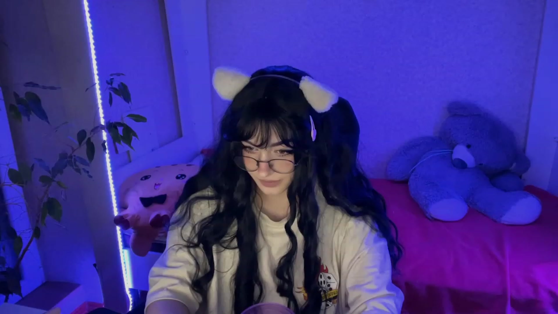 Gallery image thumbnail from Licorice_Alia's myfreecams stream on, 02/15/2023, 01:37 image 18 of 20