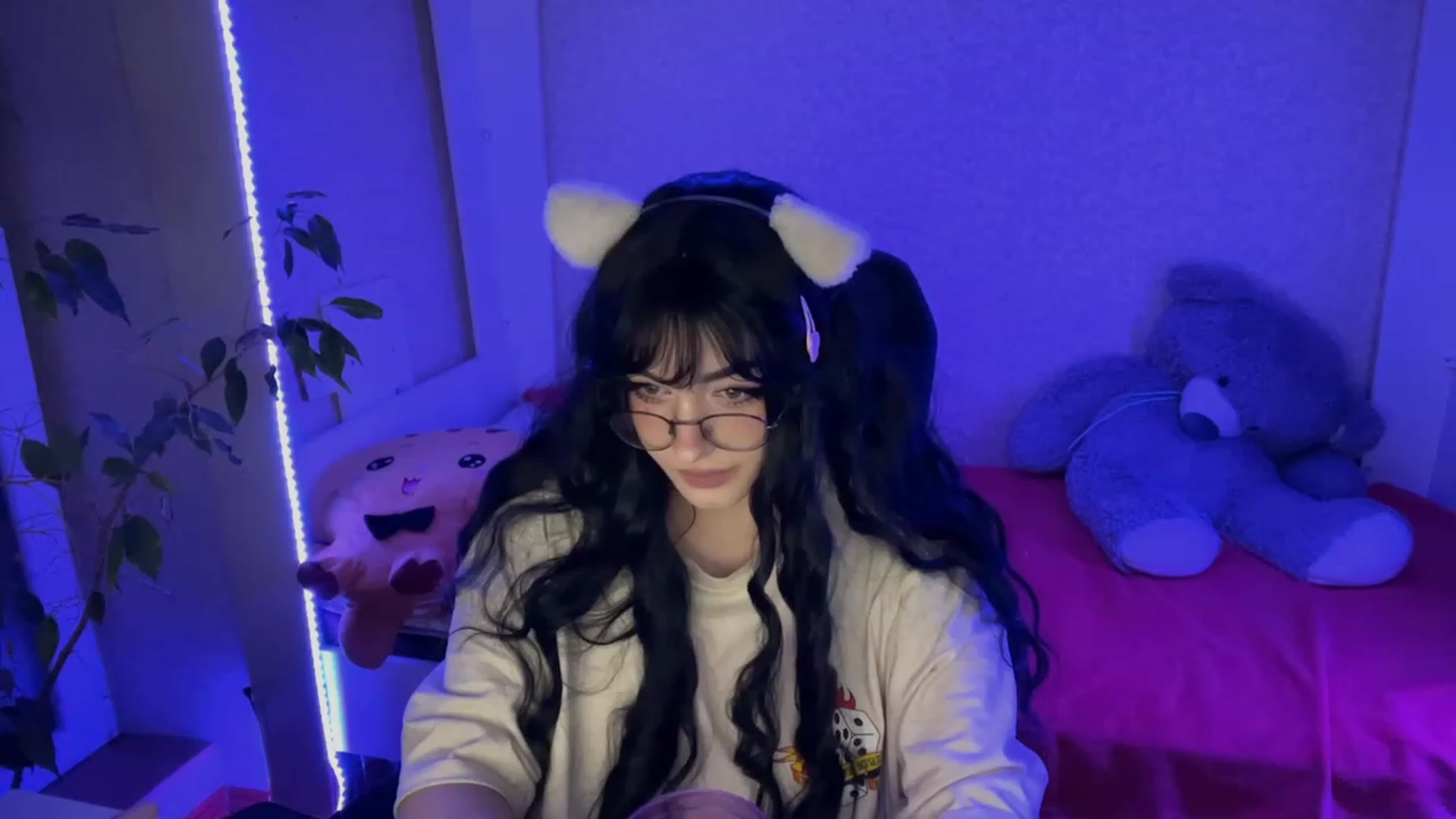 Gallery image thumbnail from Licorice_Alia's myfreecams stream on, 02/15/2023, 01:37 image 19 of 20