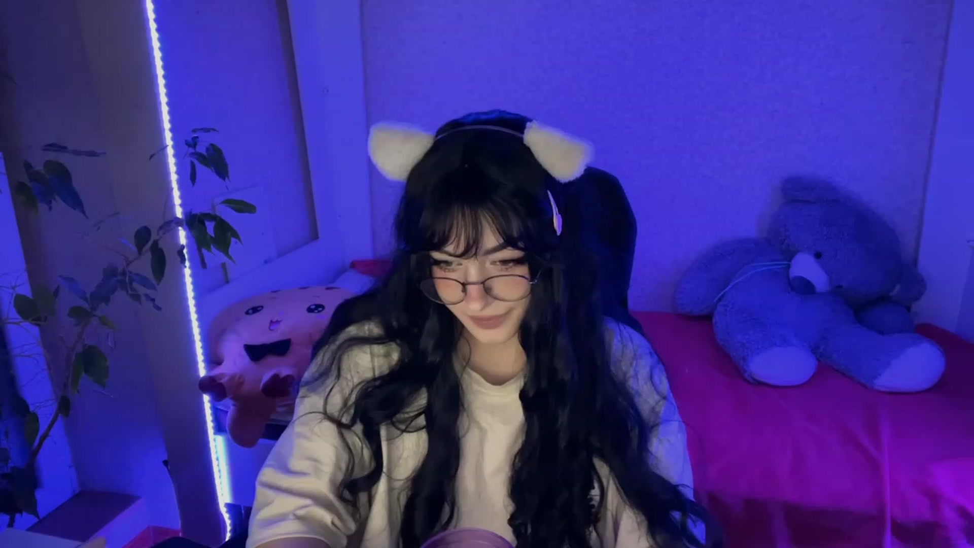 Gallery image thumbnail from Licorice_Alia's myfreecams stream on, 02/15/2023, 01:37 image 14 of 20