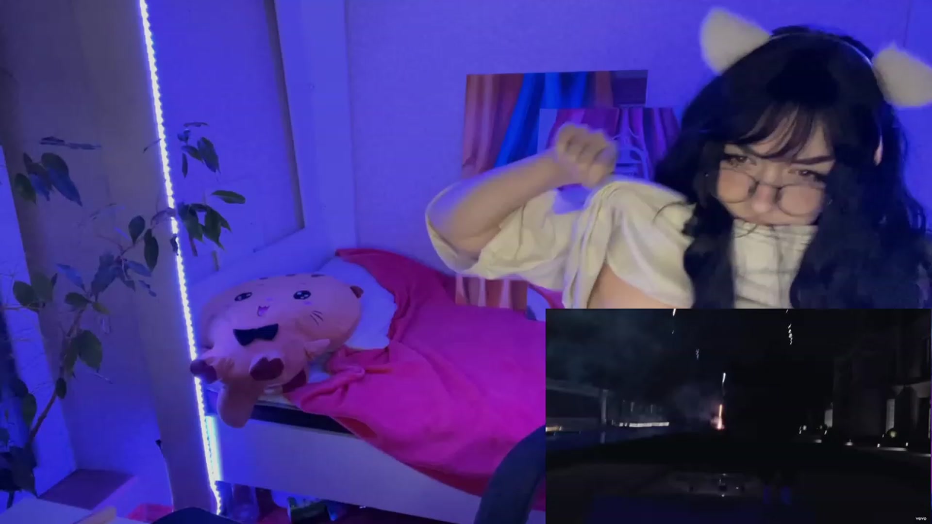 Gallery image thumbnail from Licorice_Alia's myfreecams stream on, 02/15/2023, 03:03 image 19 of 20