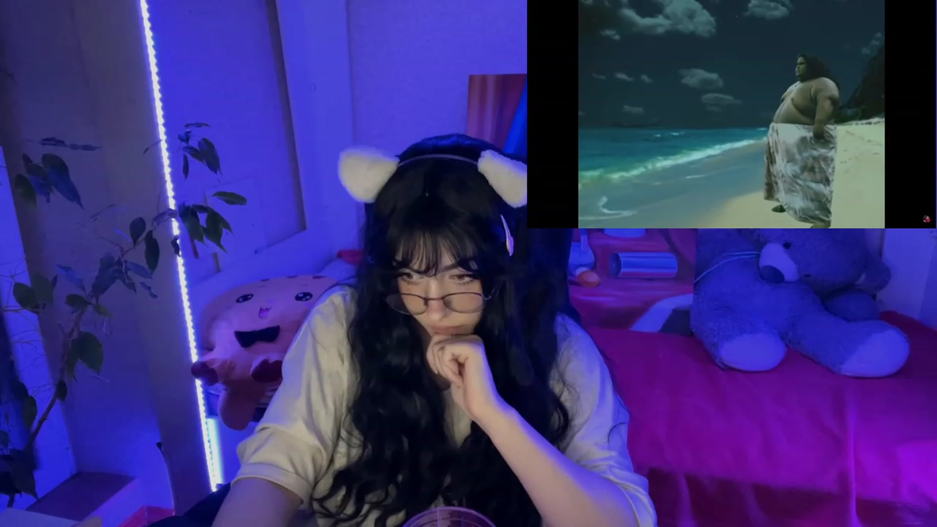 Gallery image thumbnail from Licorice_Alia's myfreecams stream on, 02/15/2023, 03:03 image 5 of 20