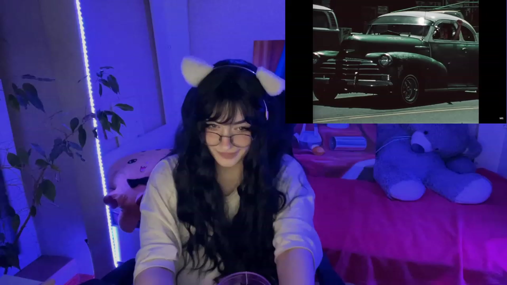 Gallery image thumbnail from Licorice_Alia's myfreecams stream on, 02/15/2023, 03:03 image 1 of 20