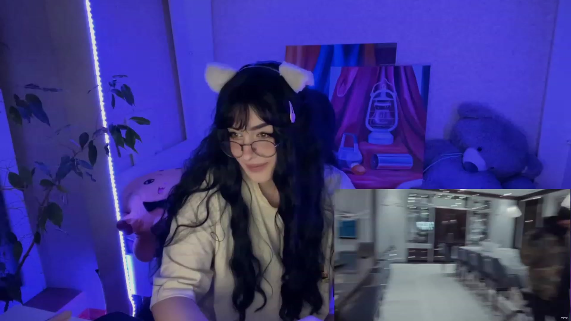 Gallery image thumbnail from Licorice_Alia's myfreecams stream on, 02/15/2023, 03:03 image 18 of 20