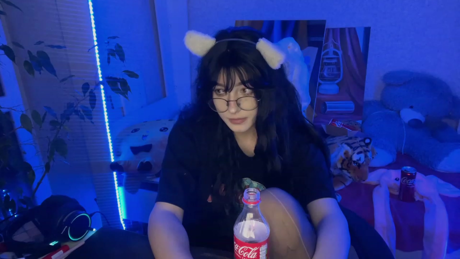 Gallery image thumbnail from Licorice_Alia's myfreecams stream on, 02/19/2023, 03:02 image 15 of 20