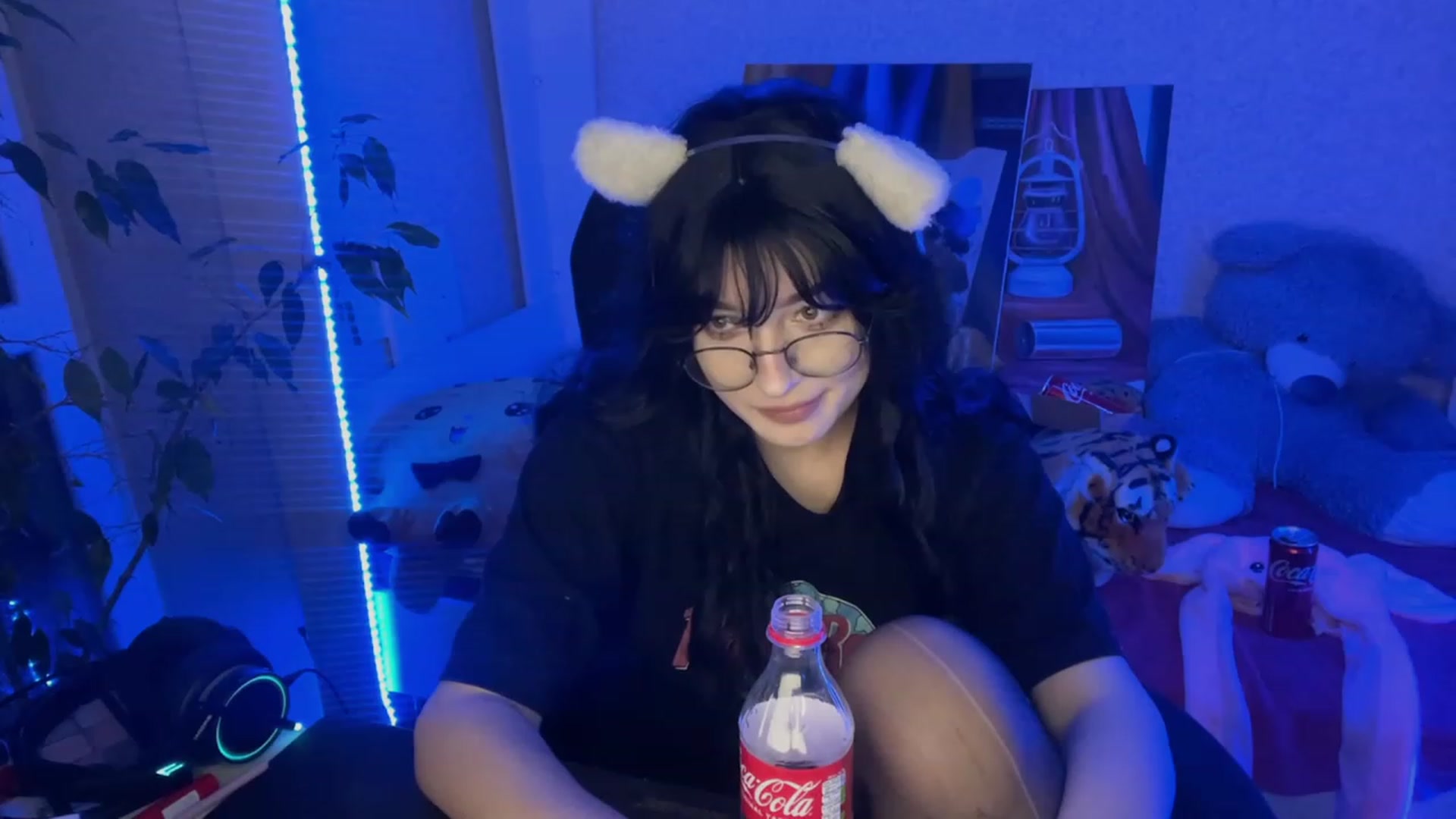 Gallery image thumbnail from Licorice_Alia's myfreecams stream on, 02/19/2023, 03:02 image 20 of 20