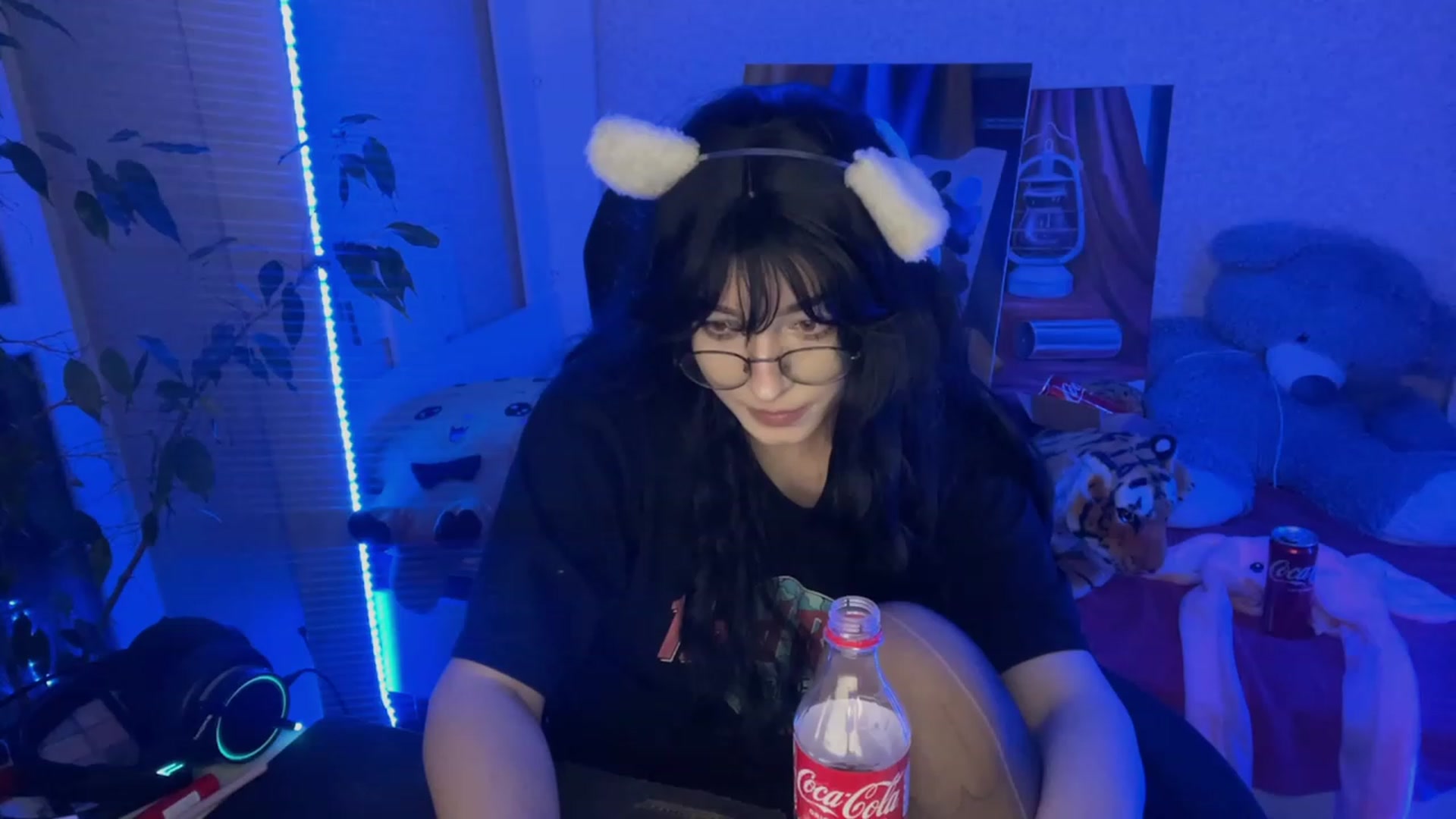 Gallery image thumbnail from Licorice_Alia's myfreecams stream on, 02/19/2023, 03:02 image 8 of 20