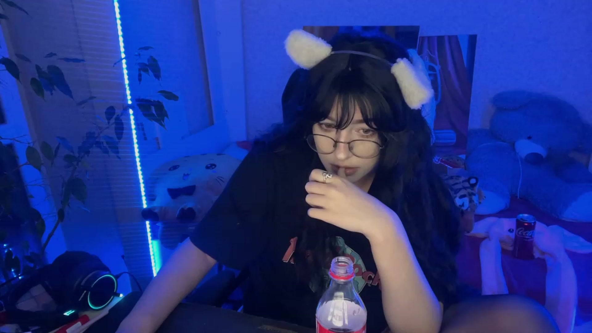 Gallery image thumbnail from Licorice_Alia's myfreecams stream on, 02/19/2023, 03:02 image 4 of 20