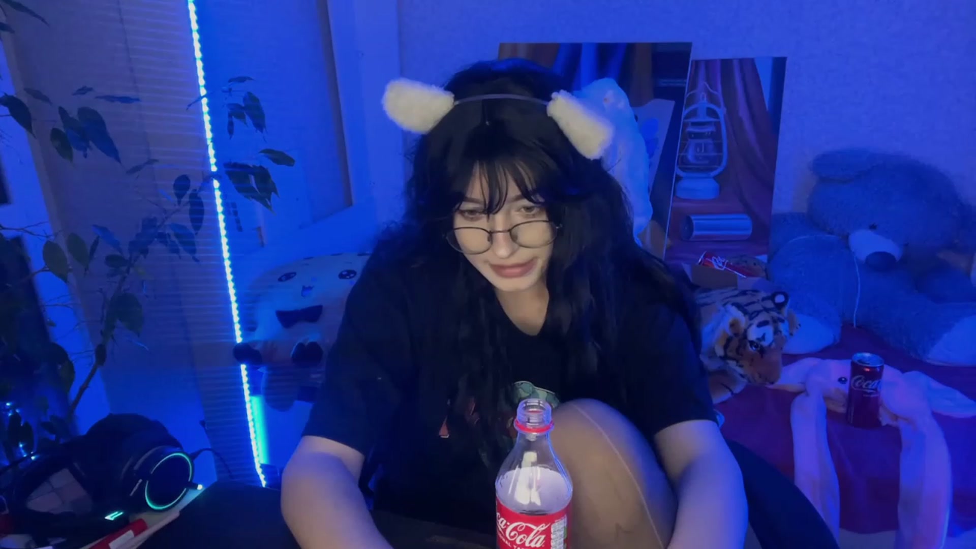 Gallery image thumbnail from Licorice_Alia's myfreecams stream on, 02/19/2023, 03:02 image 13 of 20