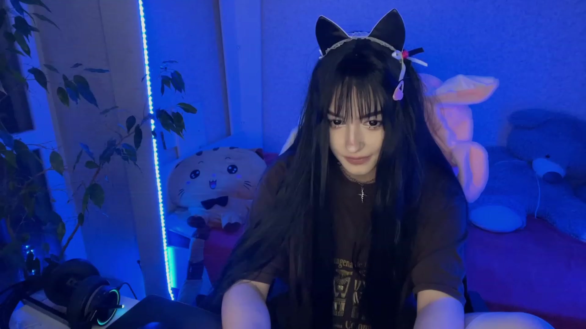 Gallery image thumbnail from Licorice_Alia's myfreecams stream on, 02/20/2023, 24:05 image 3 of 20