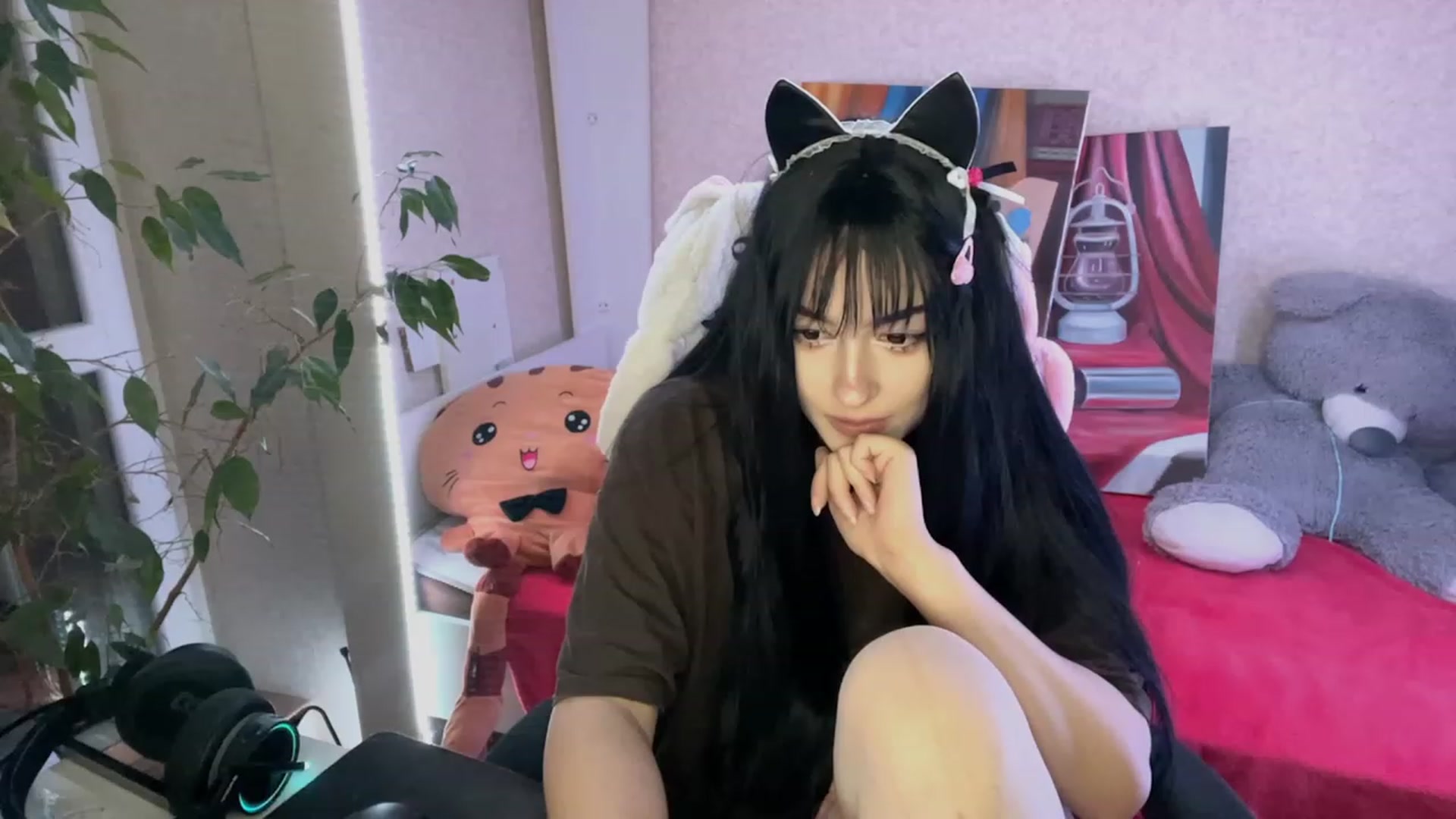 Gallery image thumbnail from Licorice_Alia's myfreecams stream on, 02/20/2023, 24:05 image 11 of 20