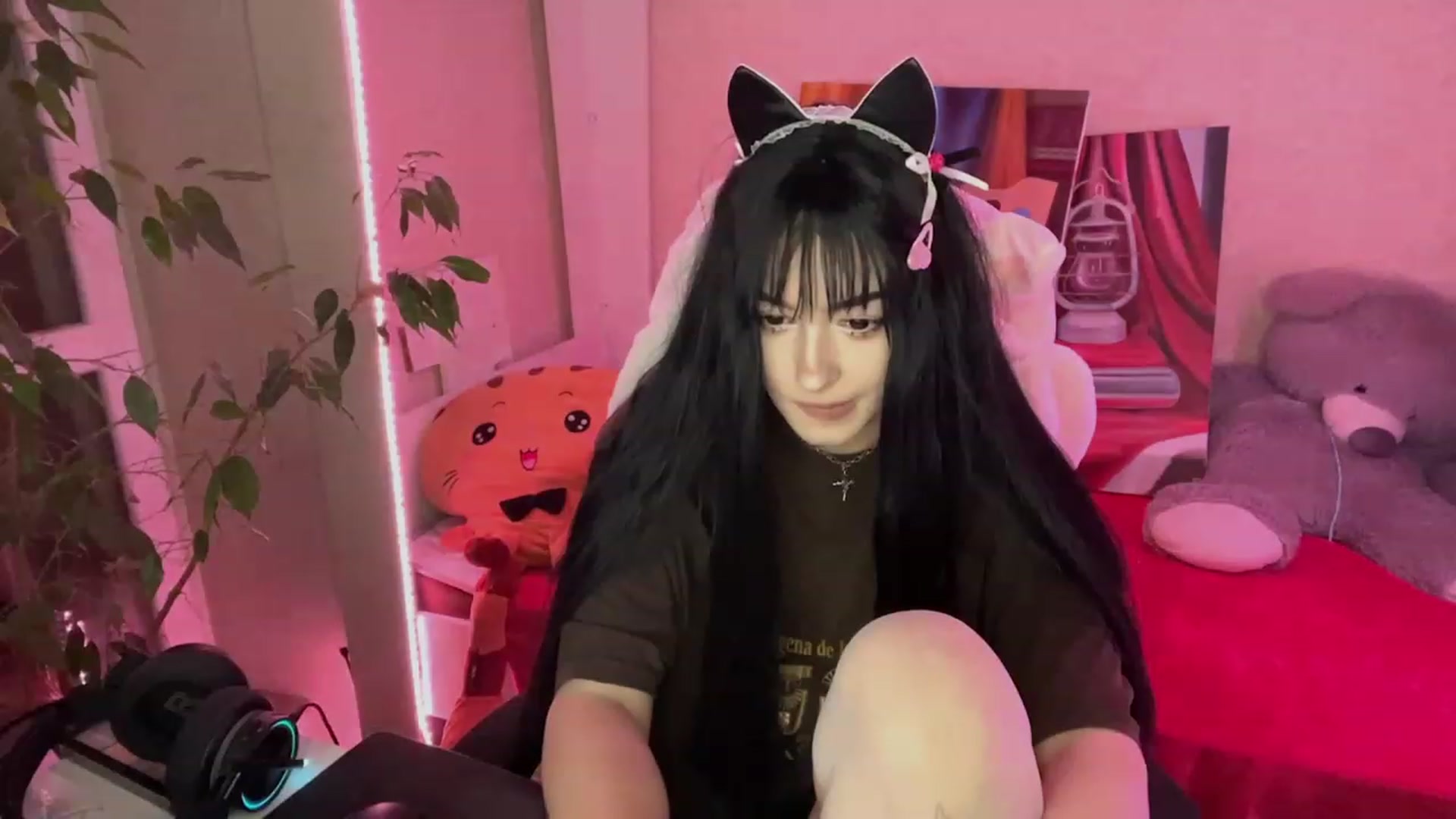 Gallery image thumbnail from Licorice_Alia's myfreecams stream on, 02/20/2023, 01:32 image 8 of 20